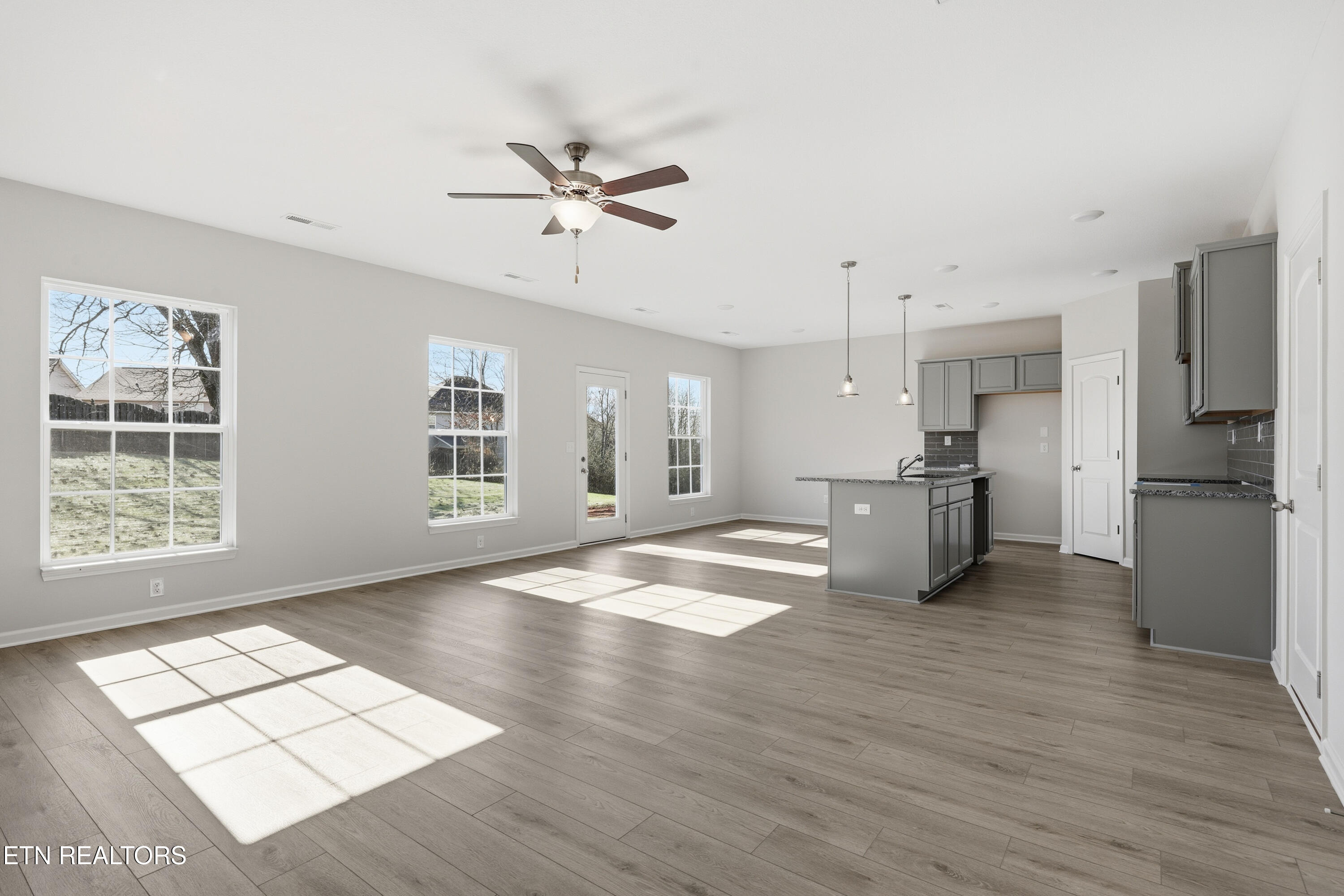 8906 Keenberg Lane Knoxville TN 37931
