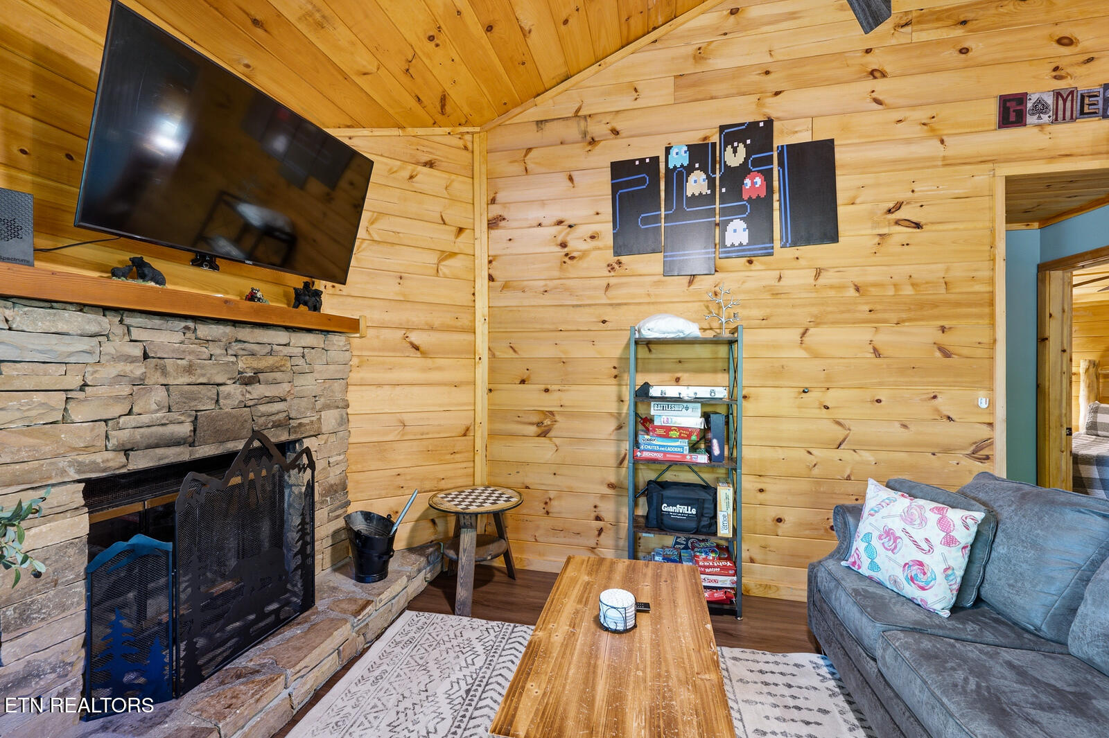 707 Maple Court Gatlinburg TN 37738