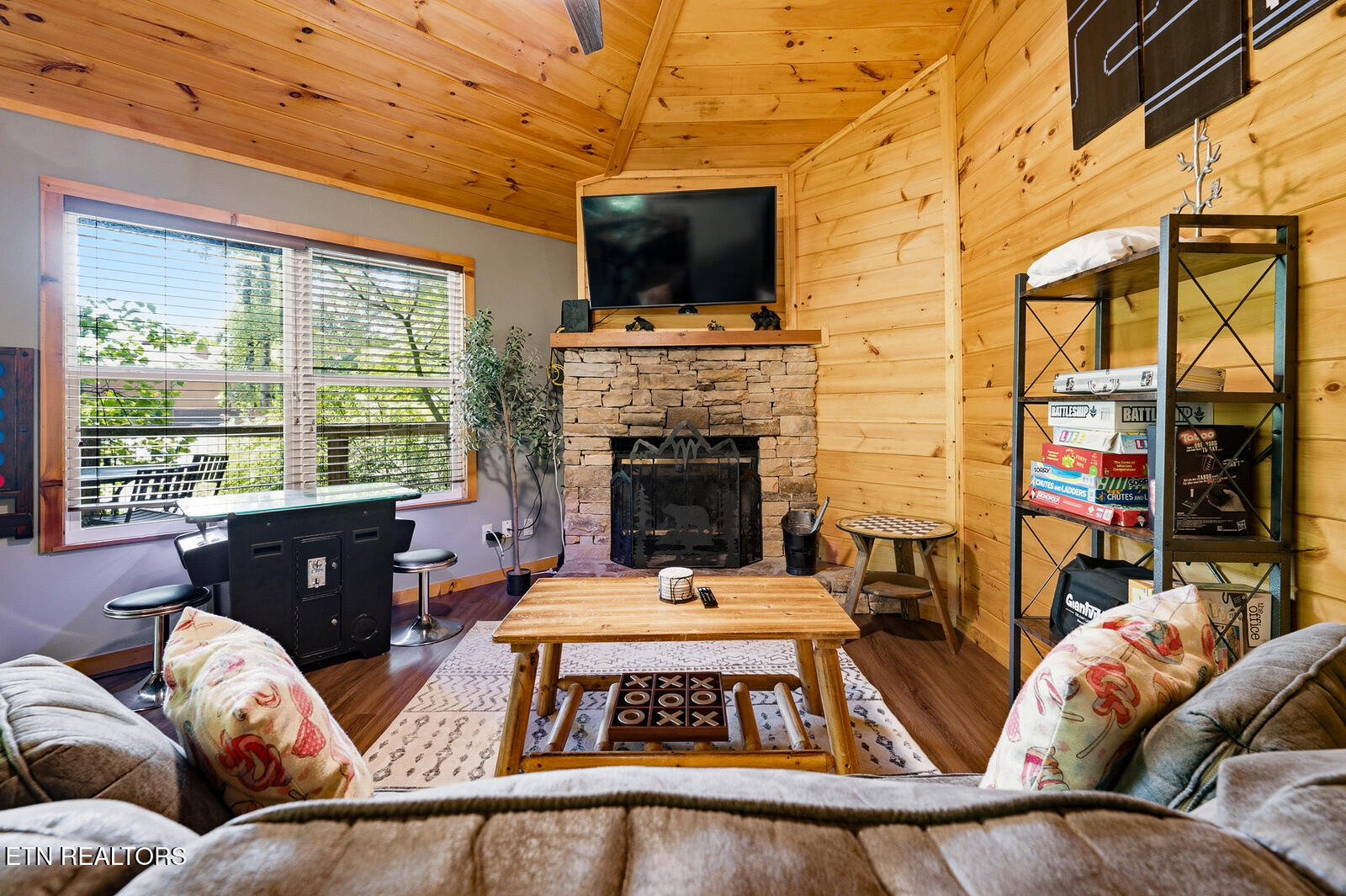 707 Maple Court Gatlinburg TN 37738