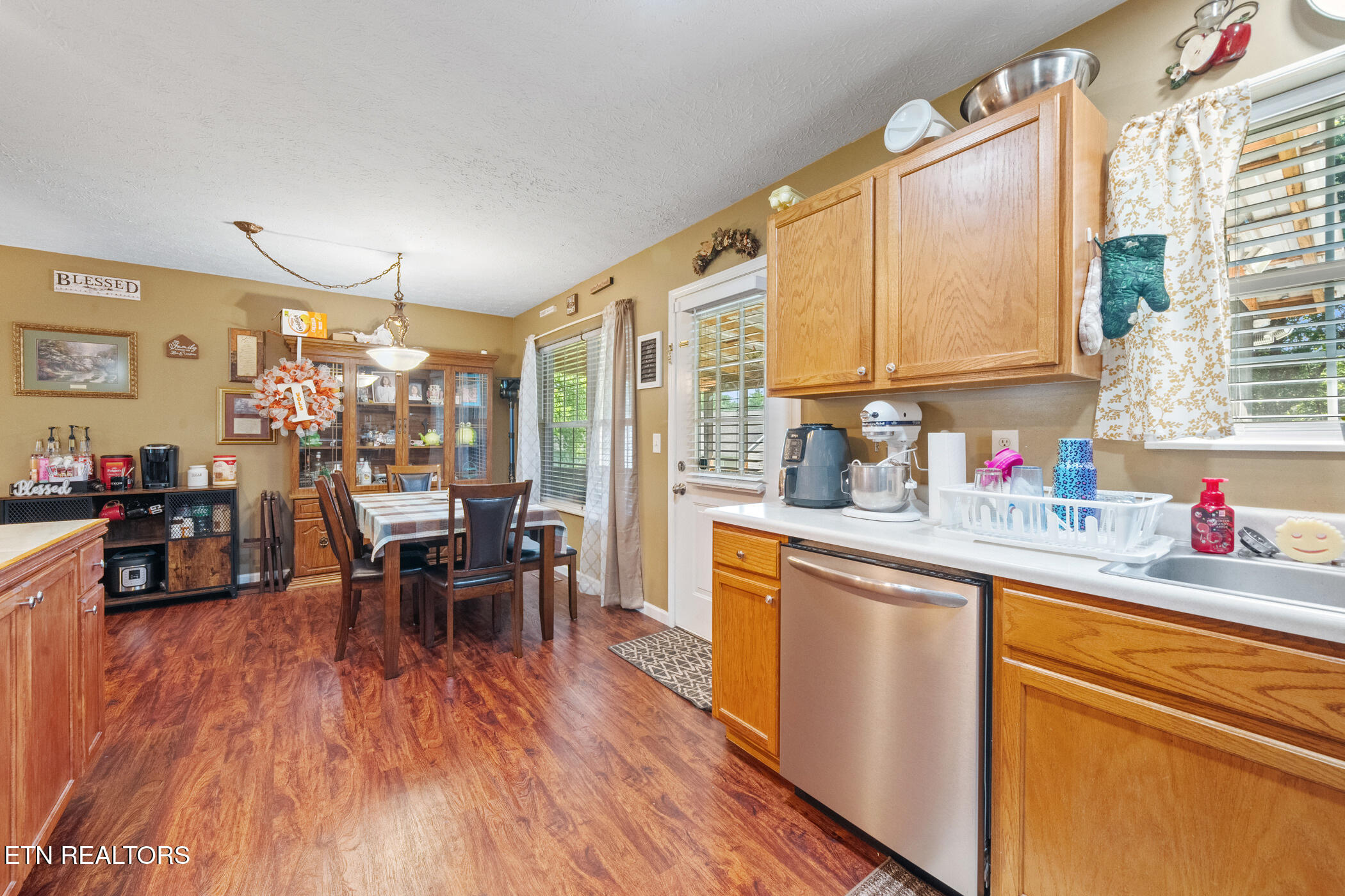 1717 Meadow Ridge Circle Sevierville TN 37862