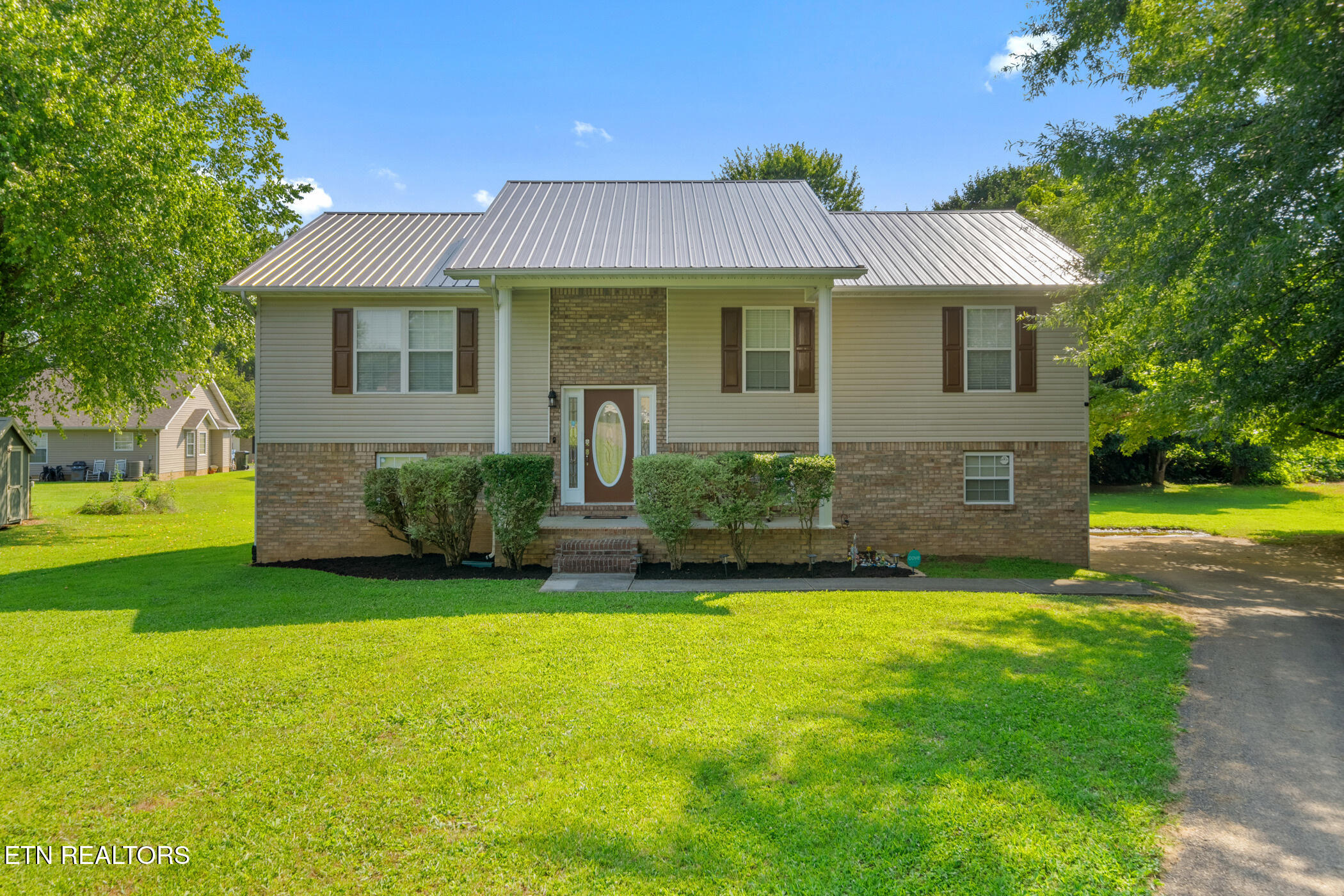 1717 Meadow Ridge Circle Sevierville TN 37862