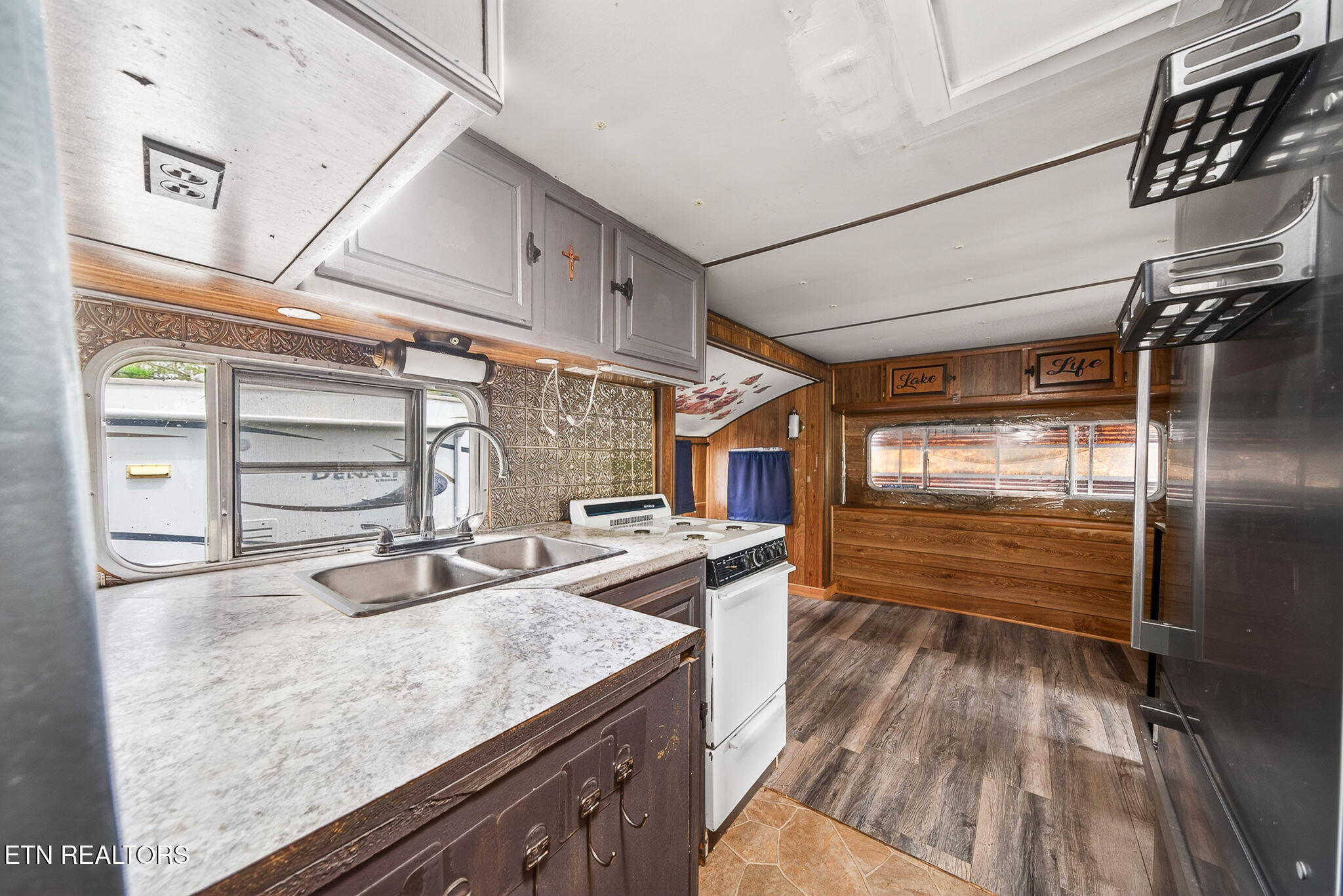 65 Seminole Road Crossville TN 38572