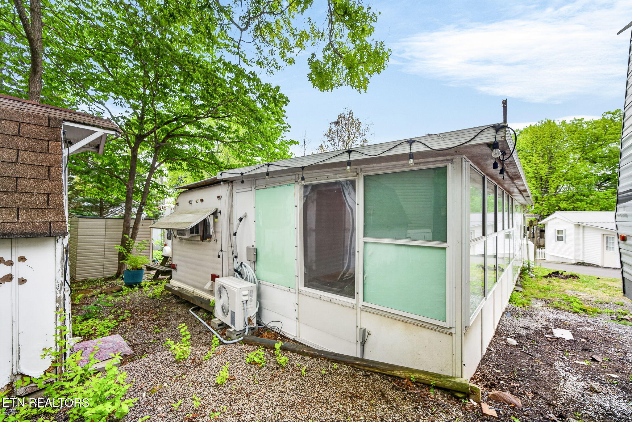 65 Seminole Road Crossville TN 38572