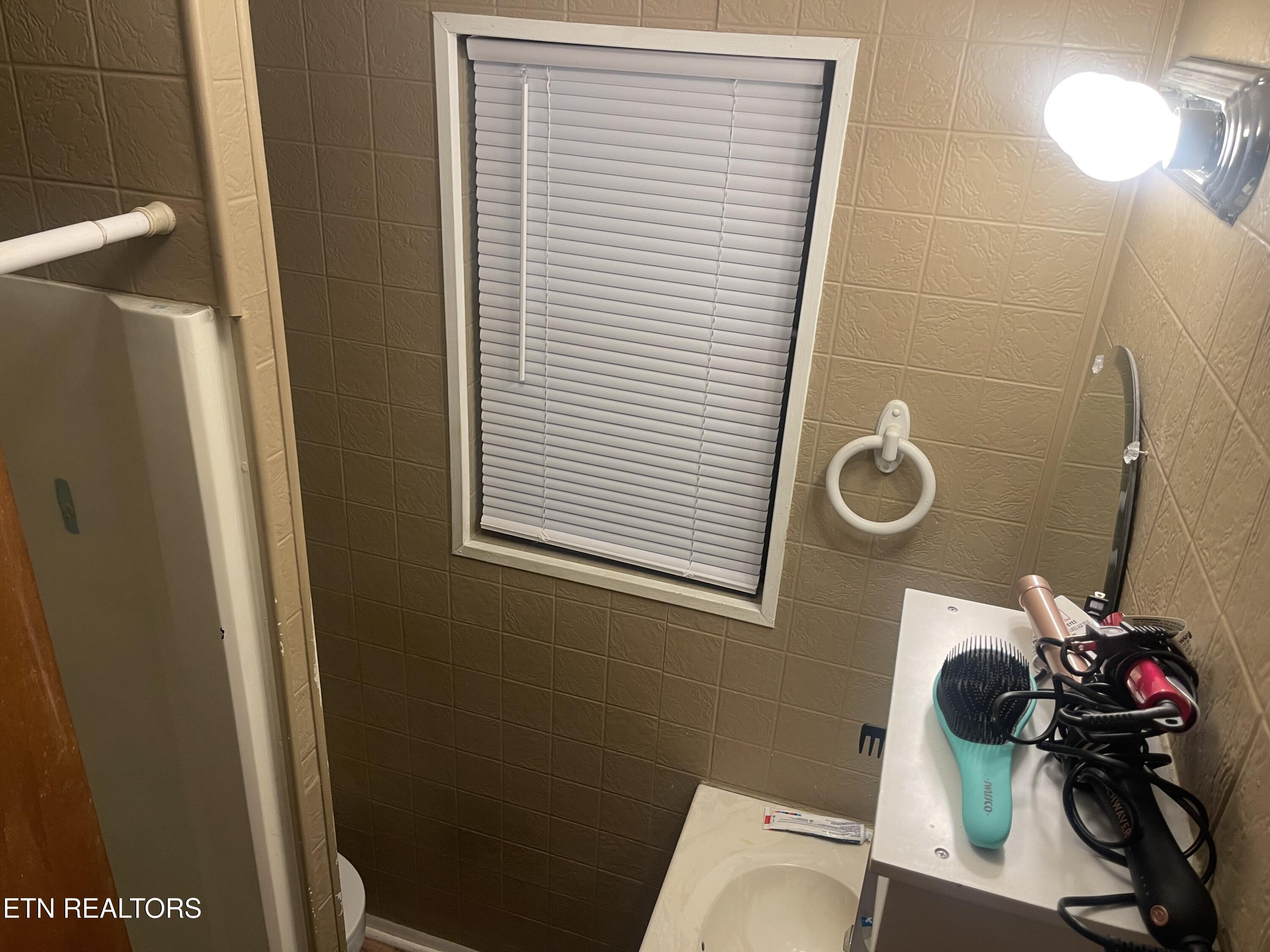 628 Nettleton Road Harrogate TN 37752