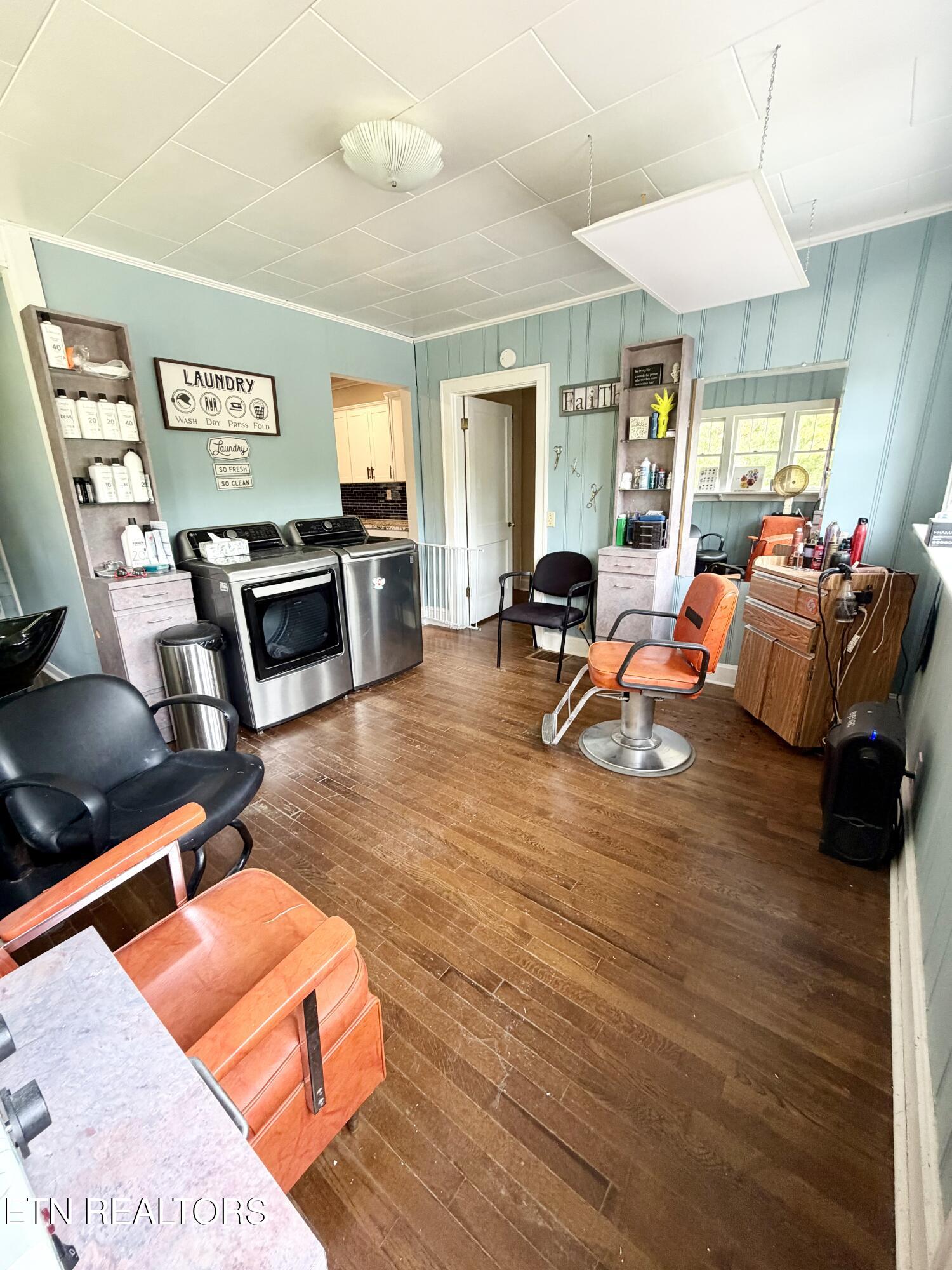 108 W Elm Street Lafollette TN 37766