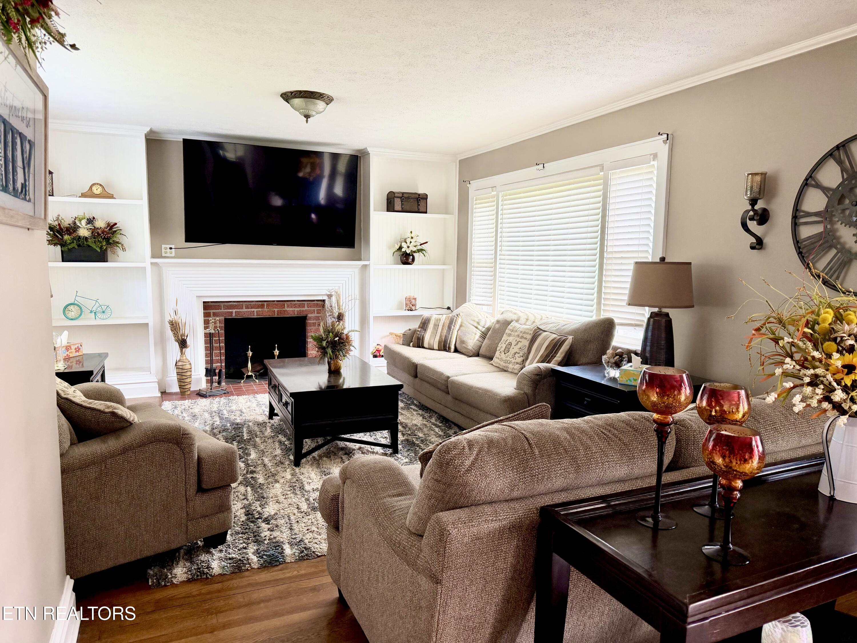 108 W Elm Street Lafollette TN 37766