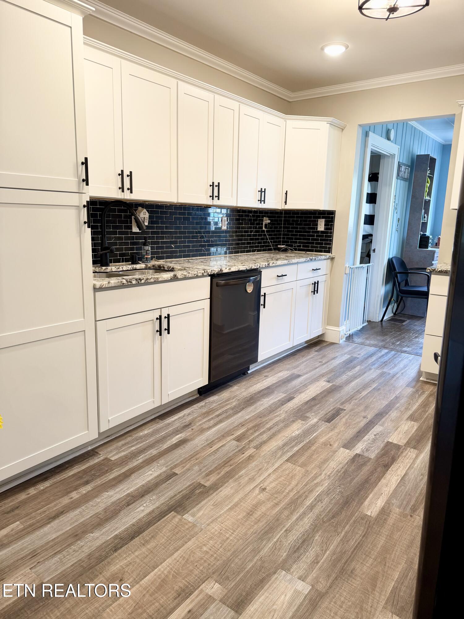 108 W Elm Street Lafollette TN 37766