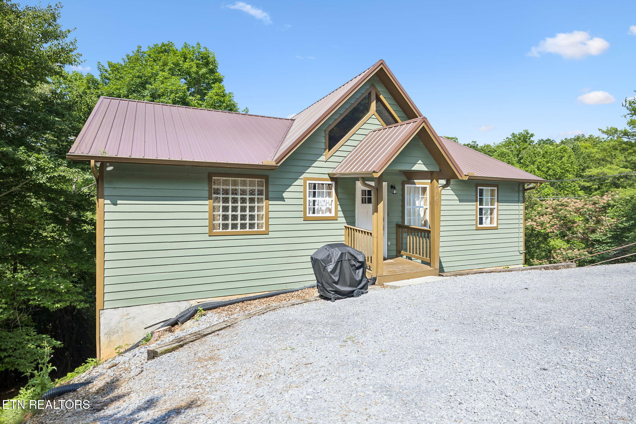 916 Hideaway Hills Circle Sevierville TN 37862