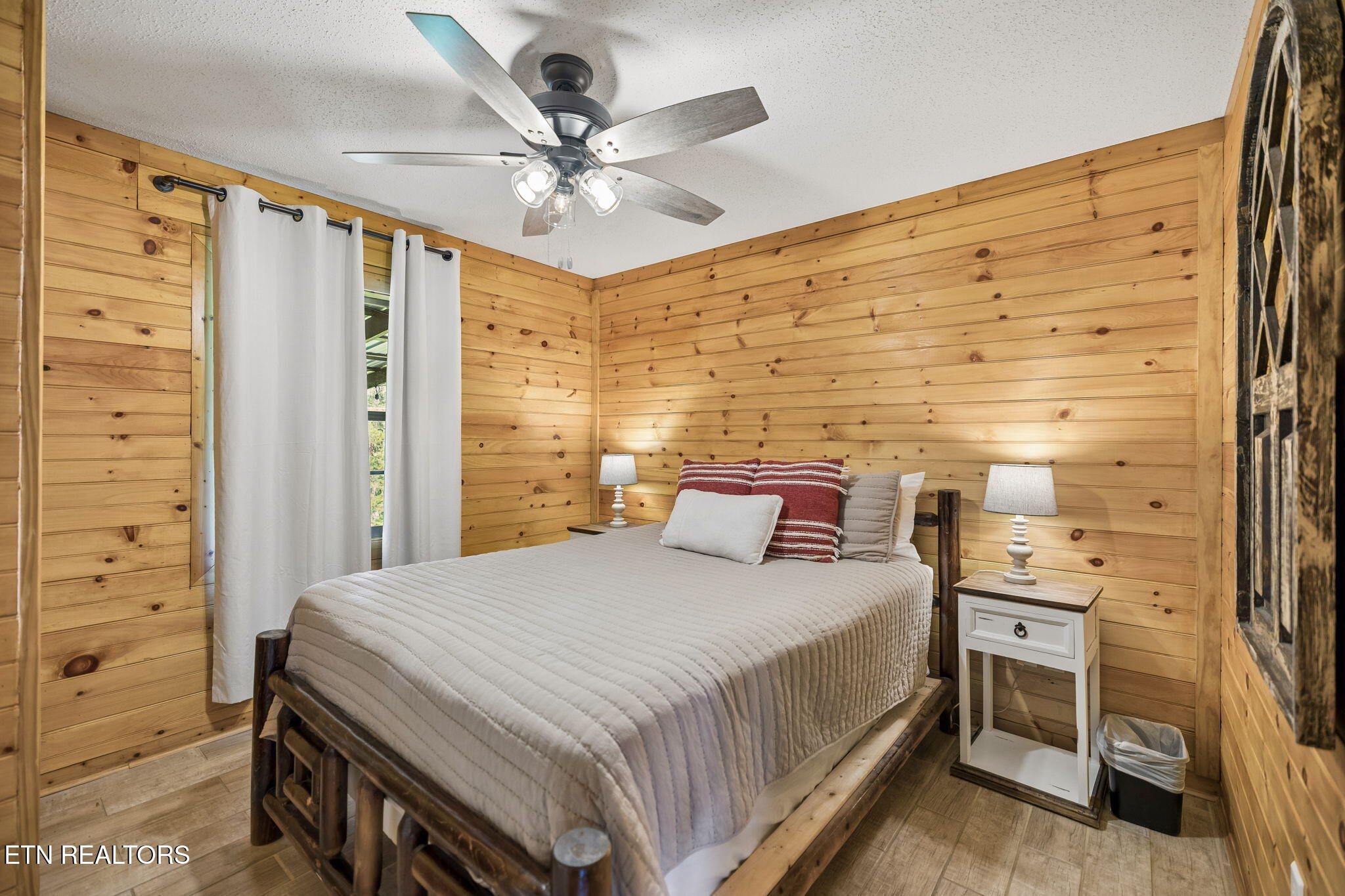916 Hideaway Hills Circle Sevierville TN 37862