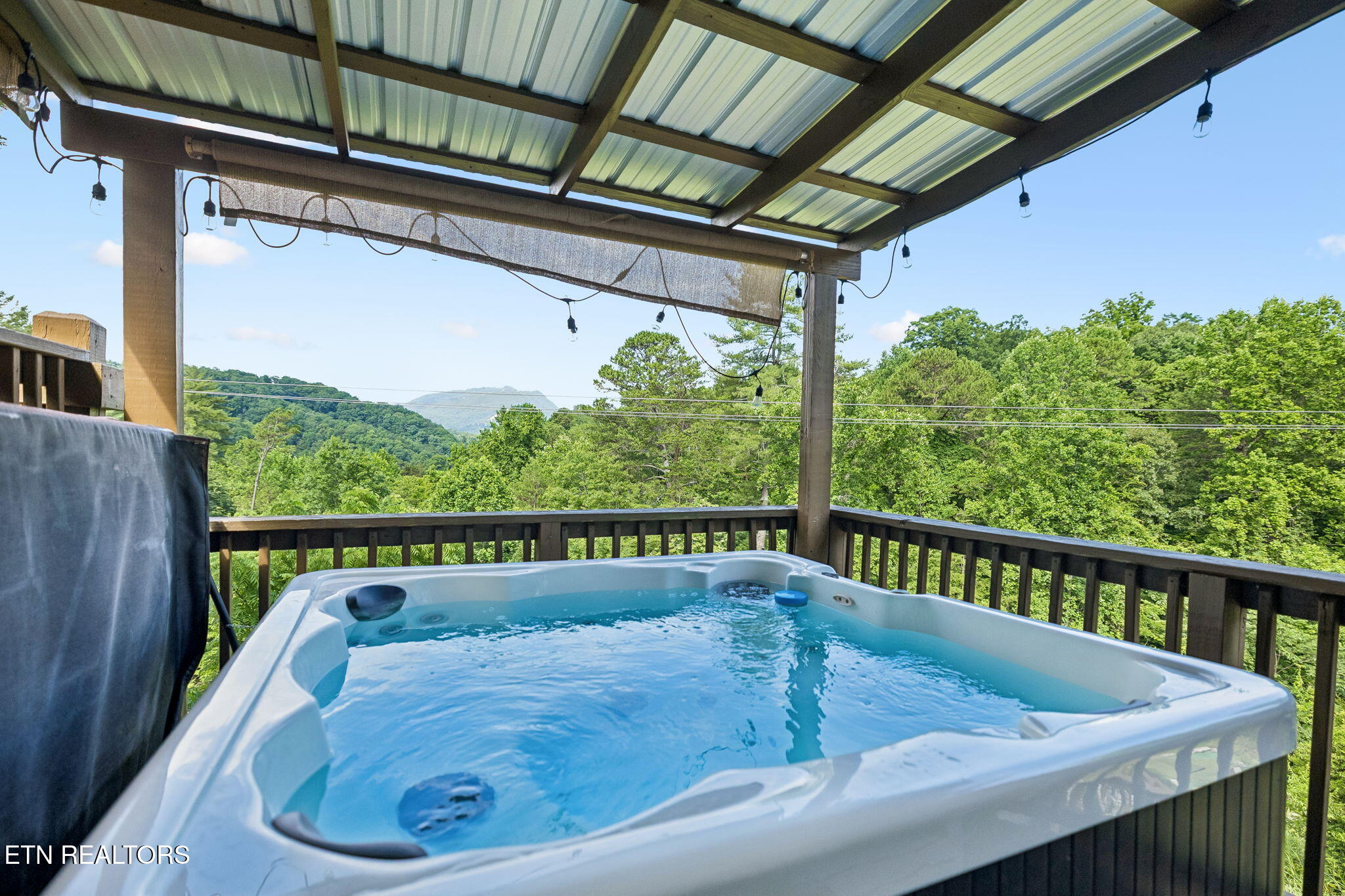 916 Hideaway Hills Circle Sevierville TN 37862