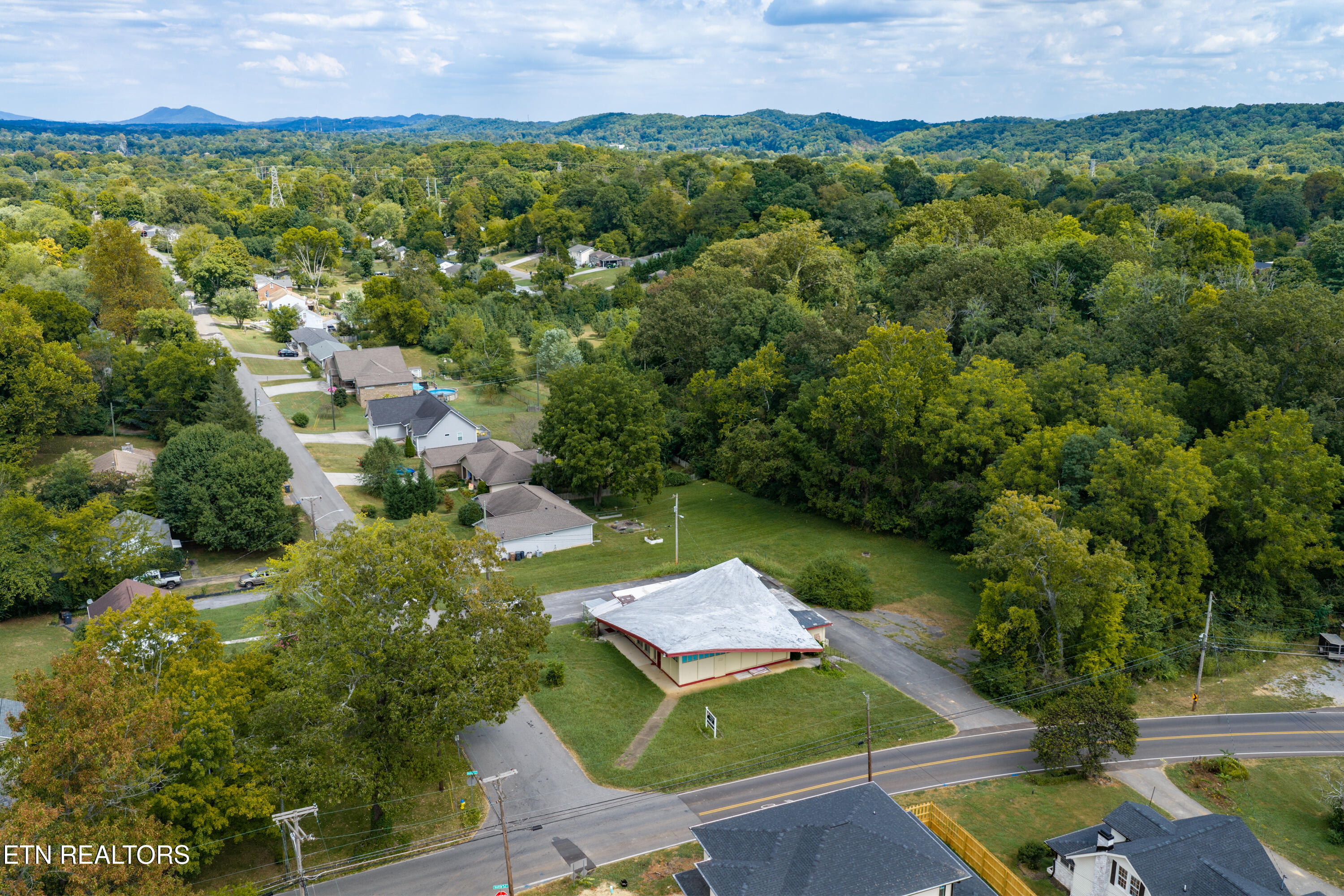 5022 Inskip Road Knoxville TN 37912