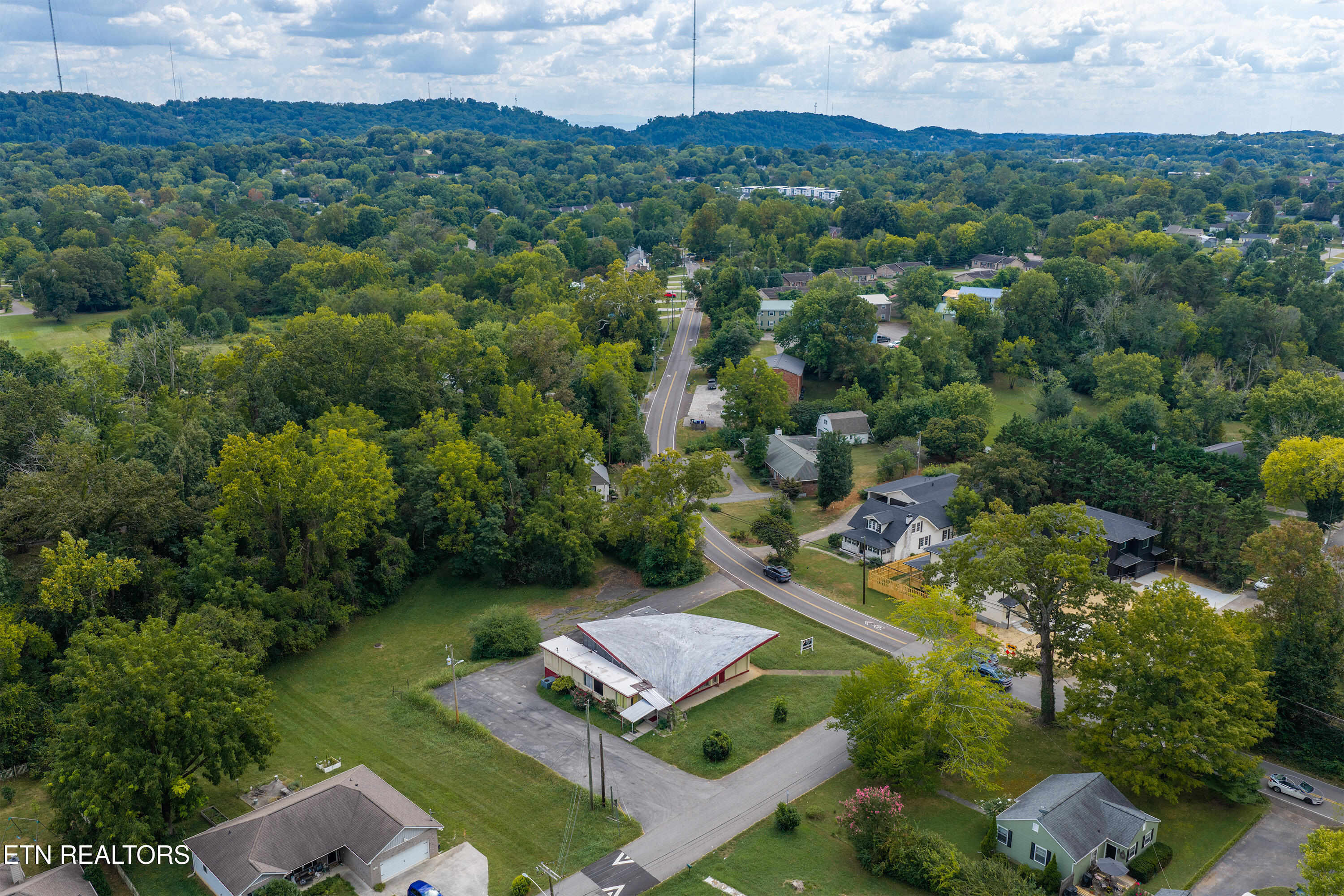 5022 Inskip Road Knoxville TN 37912