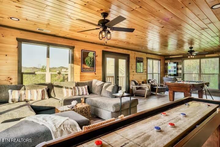 914 Crooked Ridge Road Gatlinburg TN 37738