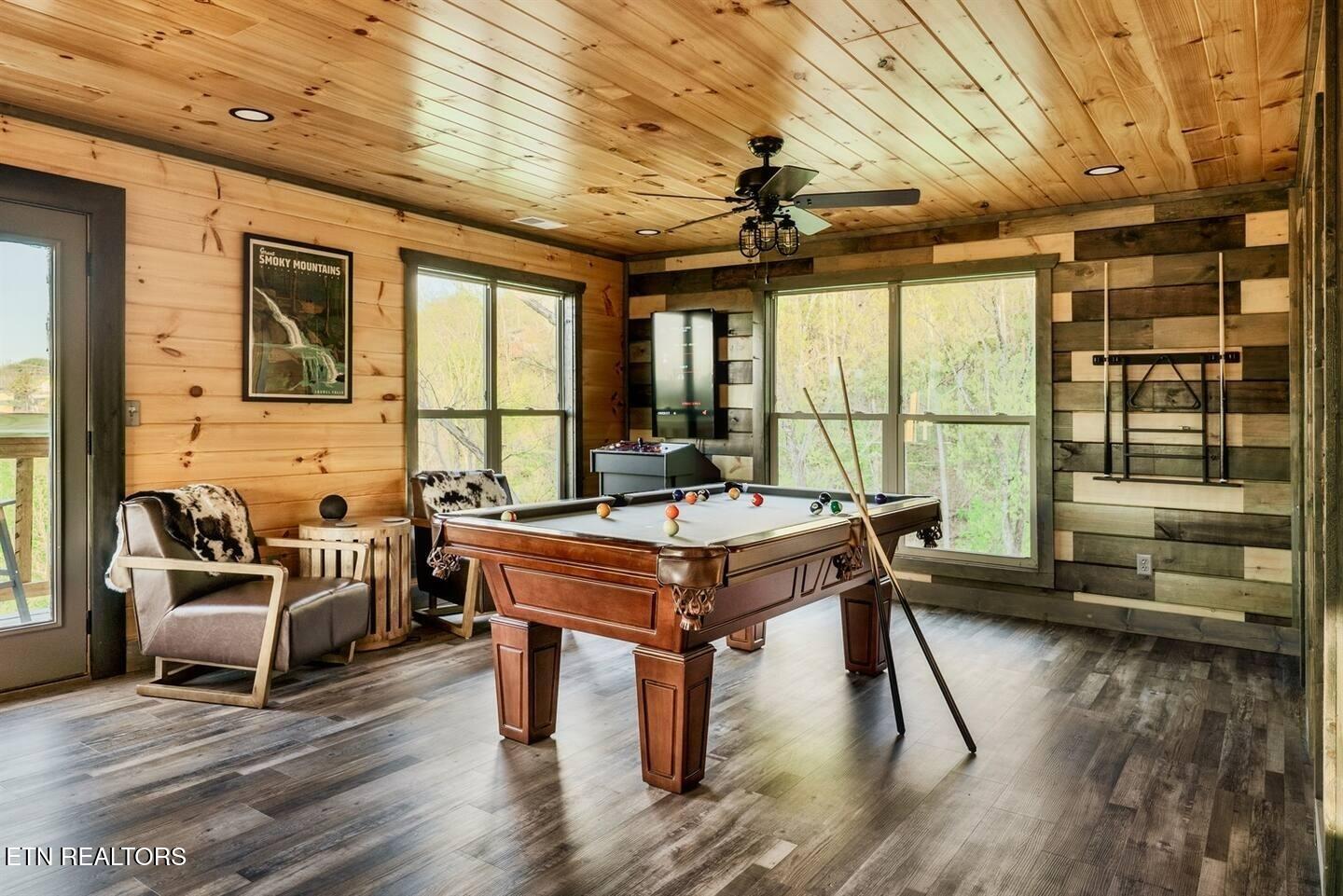 914 Crooked Ridge Road Gatlinburg TN 37738