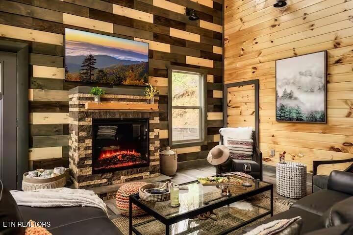 914 Crooked Ridge Road Gatlinburg TN 37738