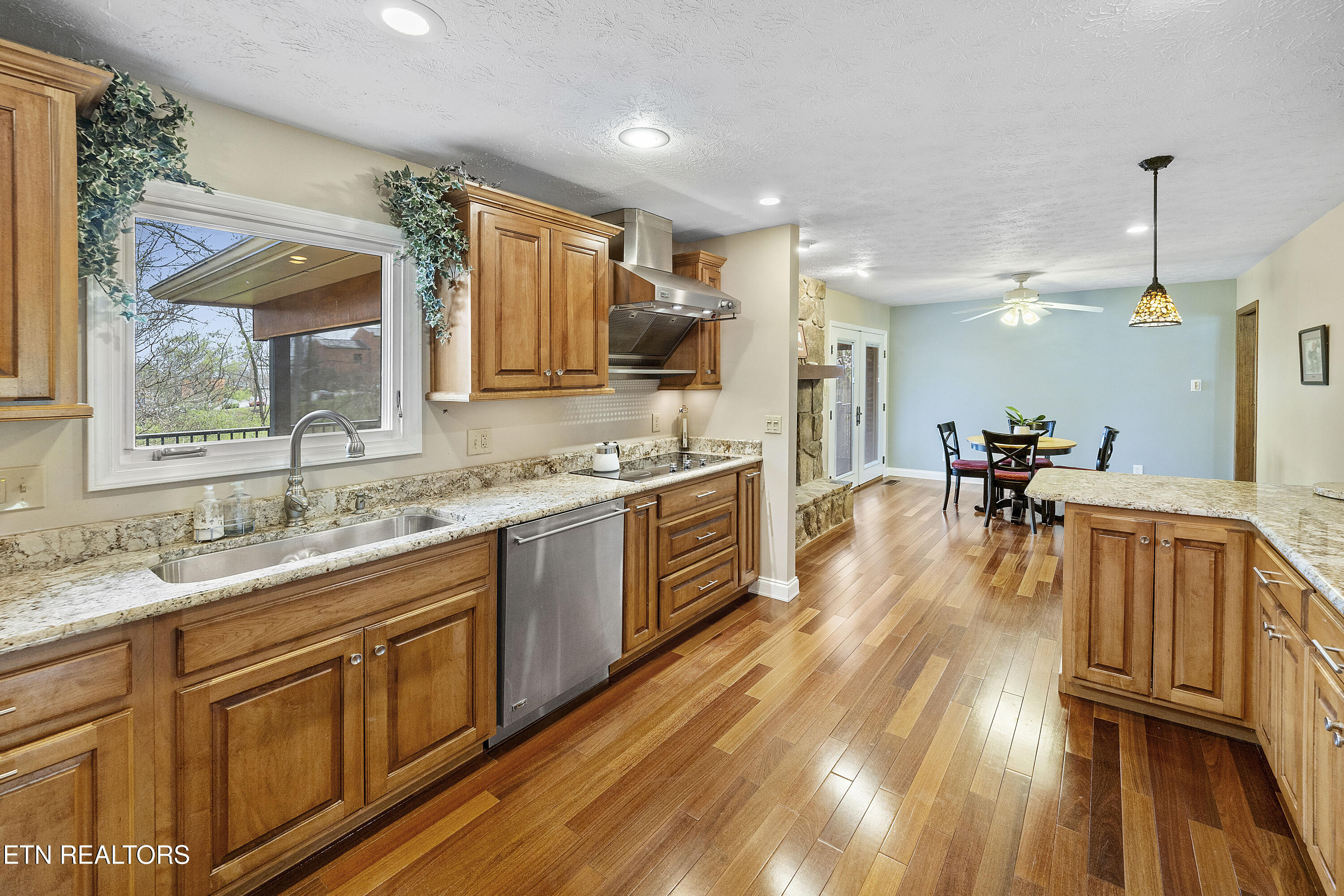 328 Dominion Circle Knoxville TN 37934