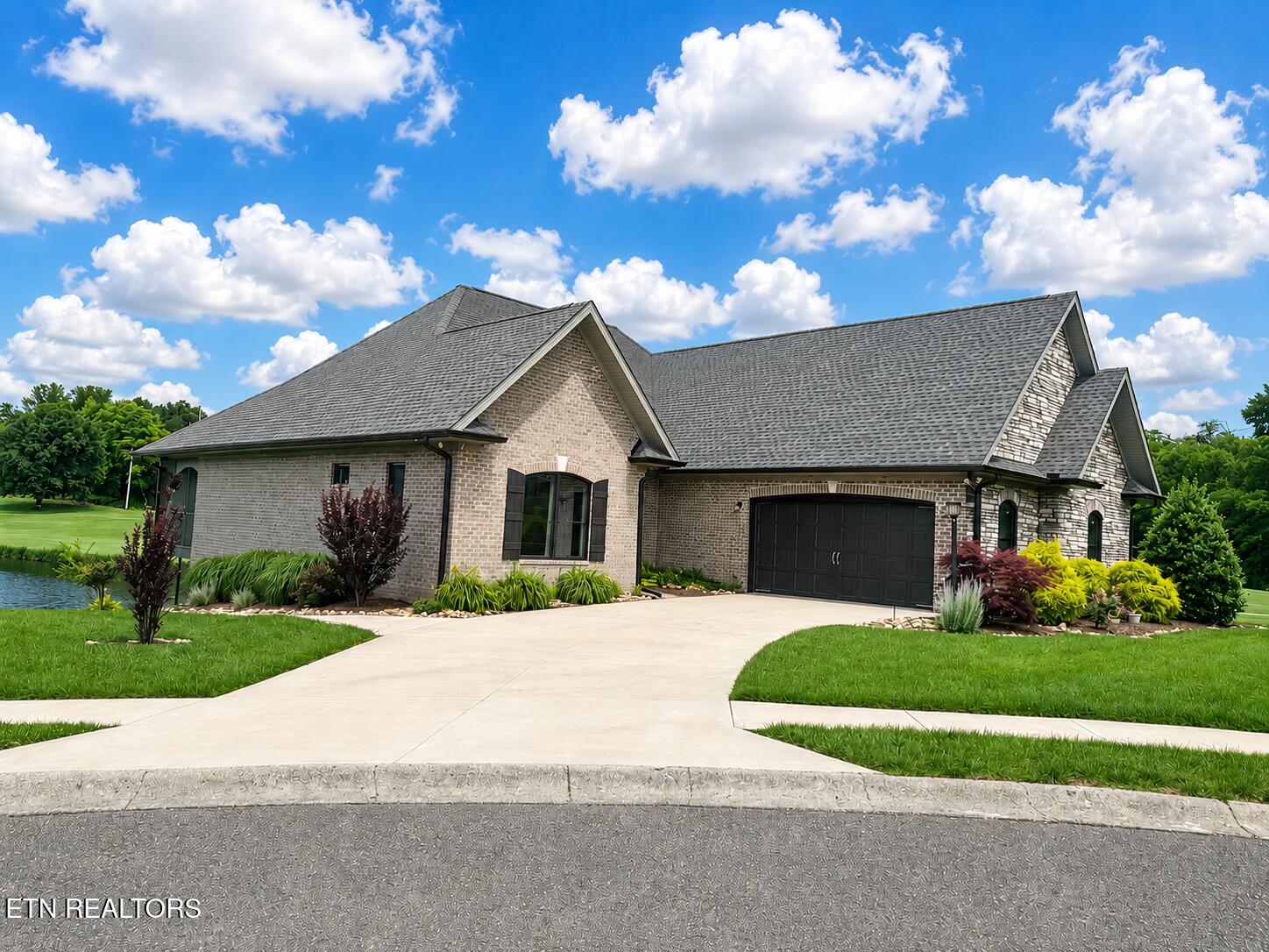 320 Augusta Lane Lenoir City TN 37771