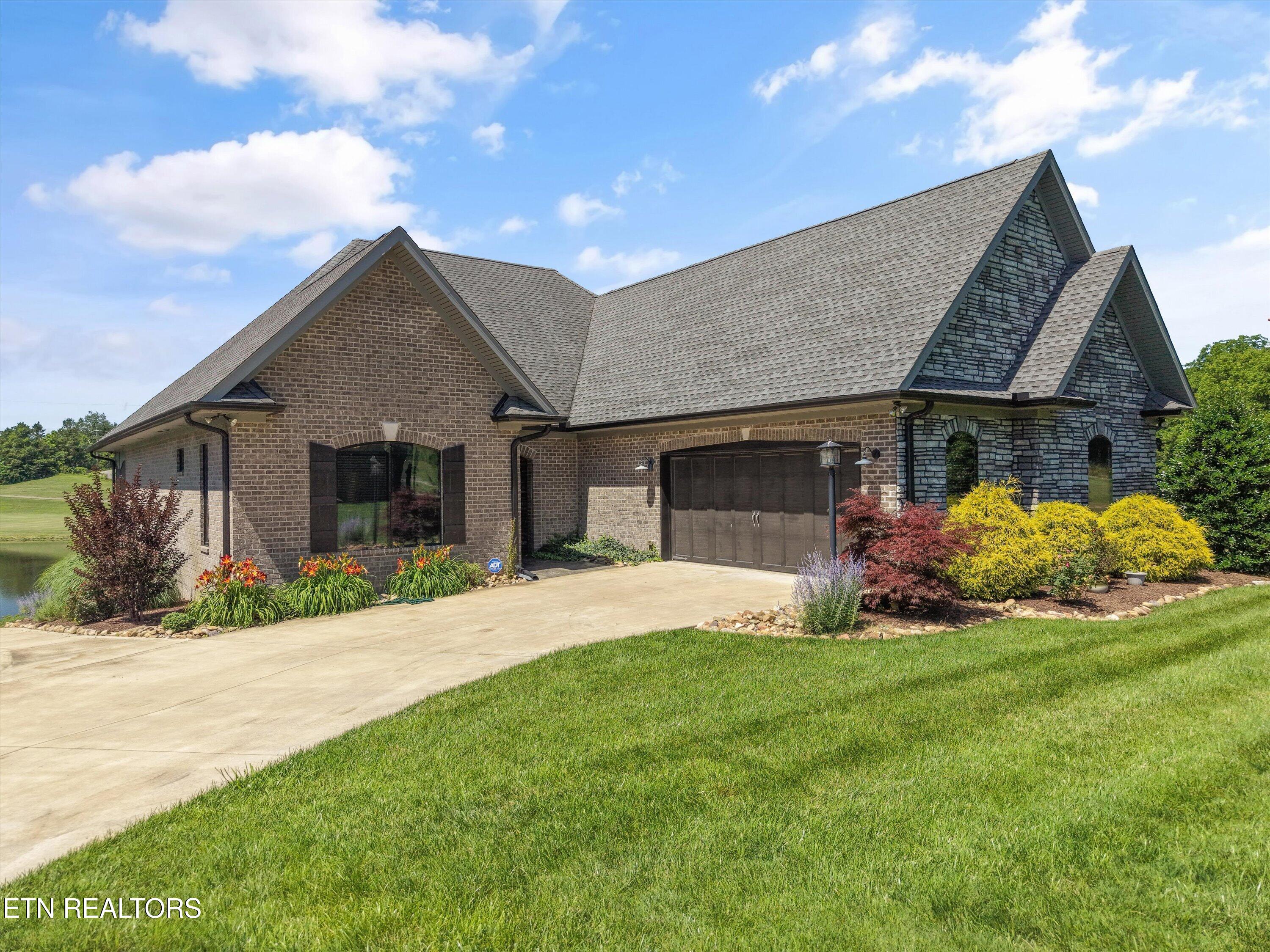 320 Augusta Lane Lenoir City TN 37771