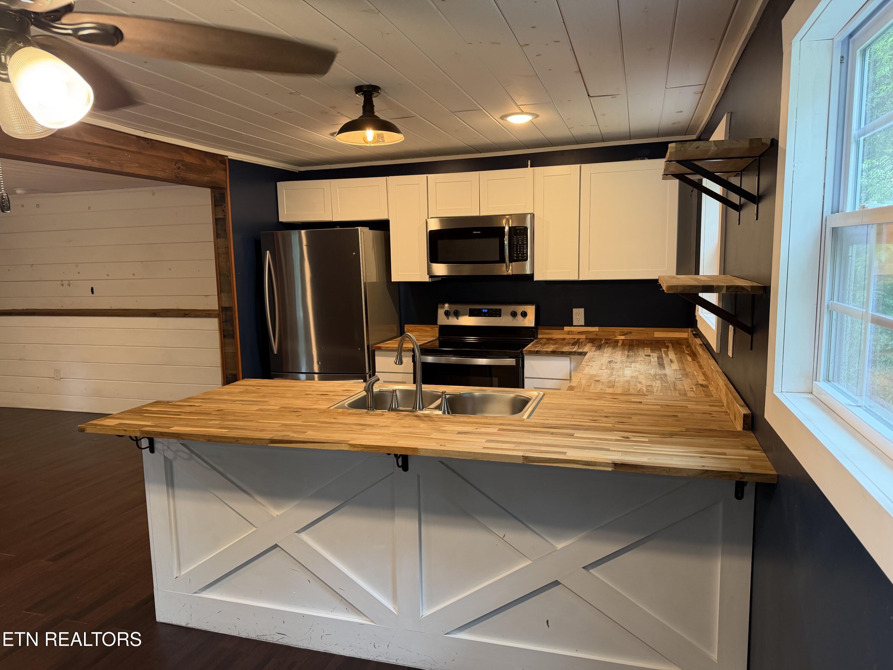 913 Topside Road Sevierville TN 37862