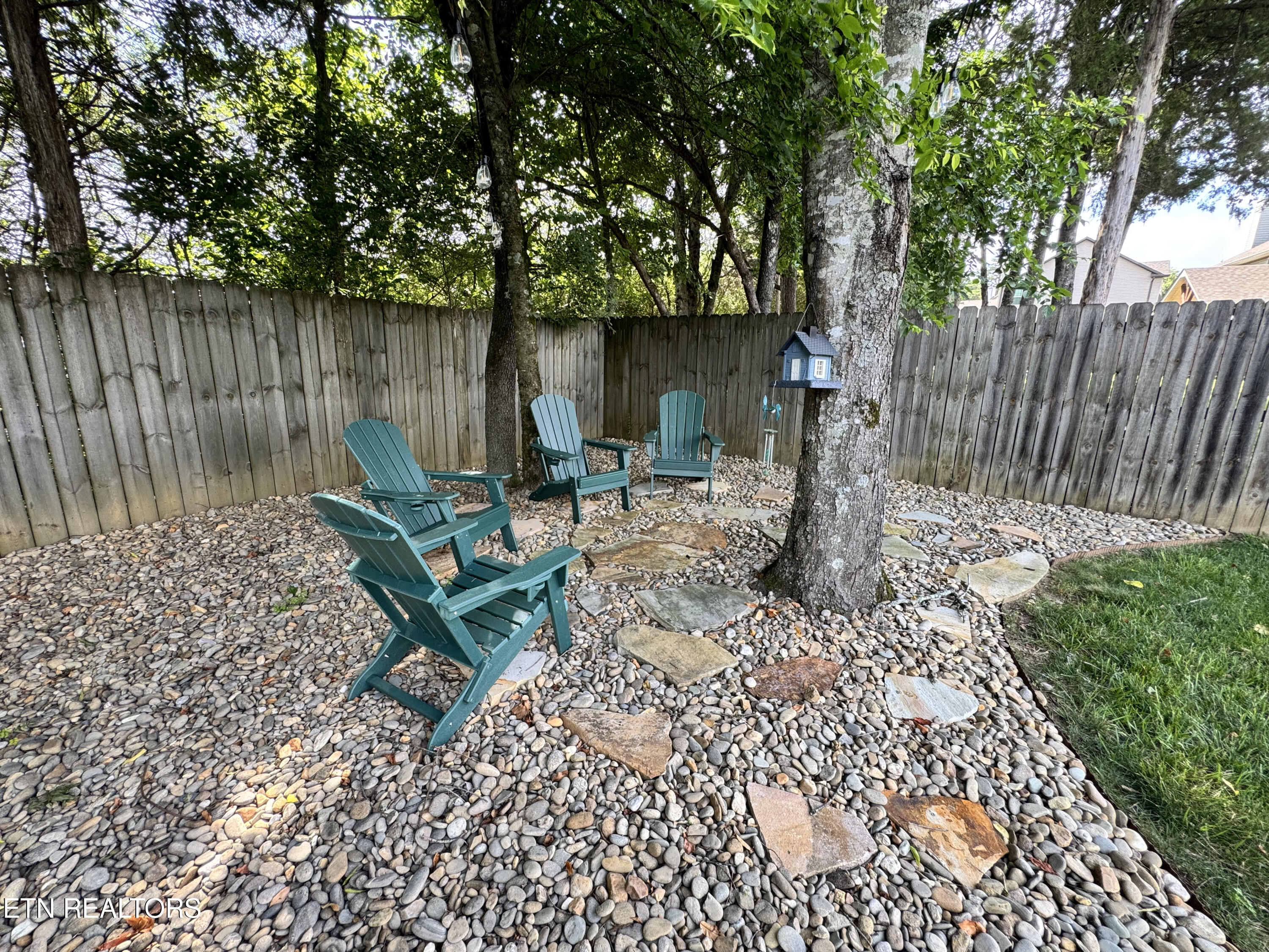 1003 W Glenview Drive Lenoir City TN 37771