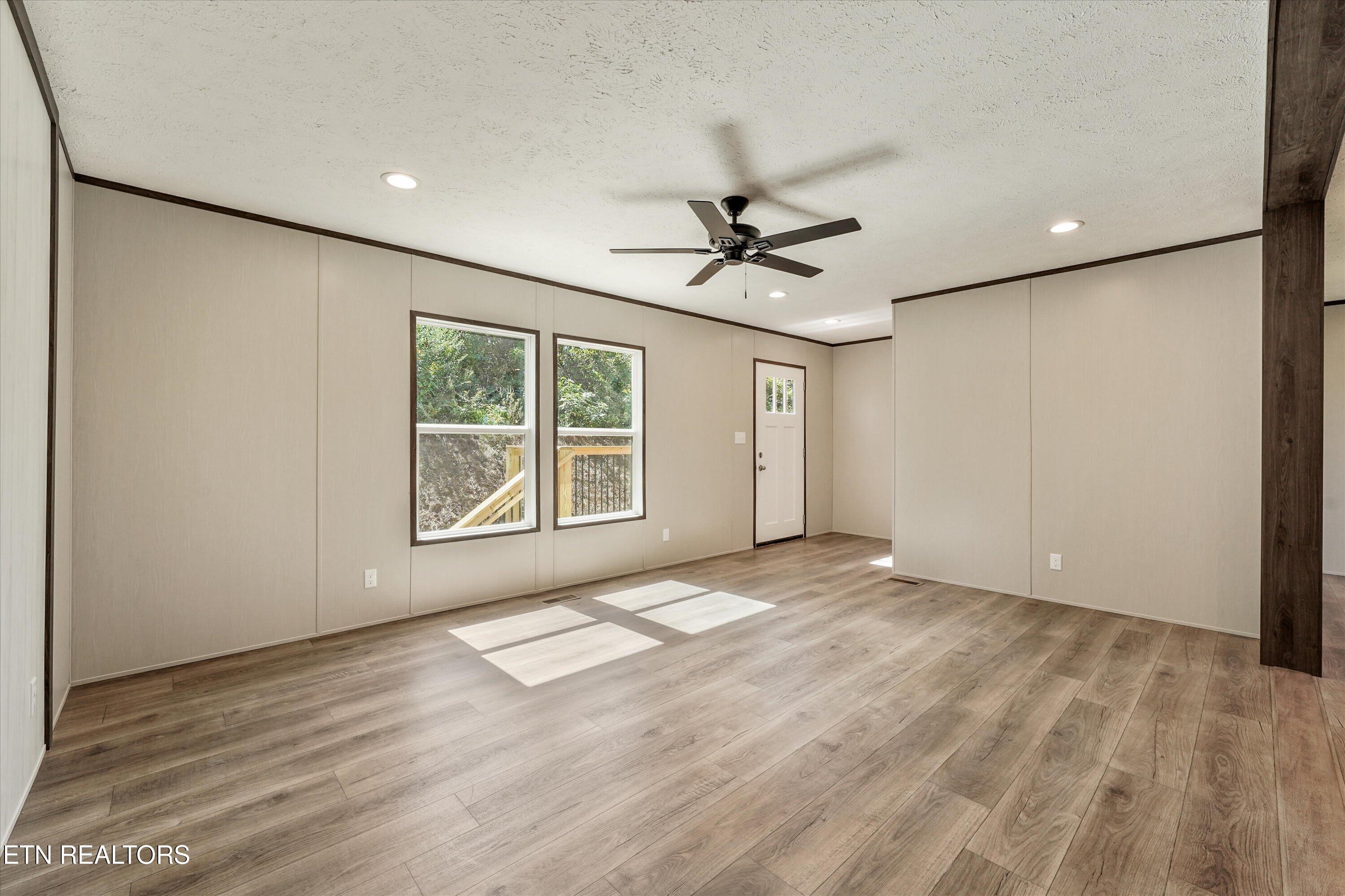 3827 Demory Road Lafollette TN 37766