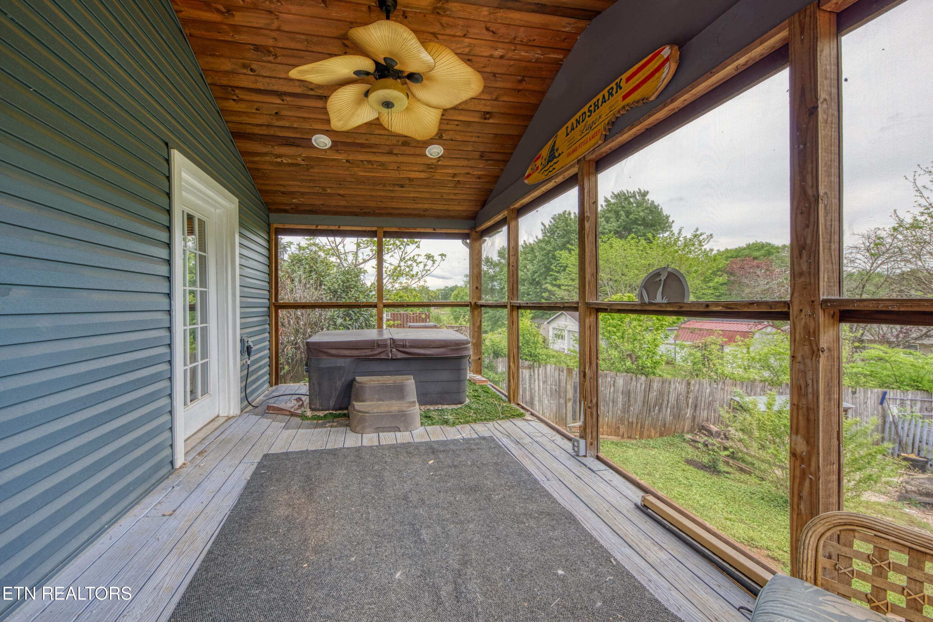 2713 W Highway 11e Strawberry Plains TN 37871