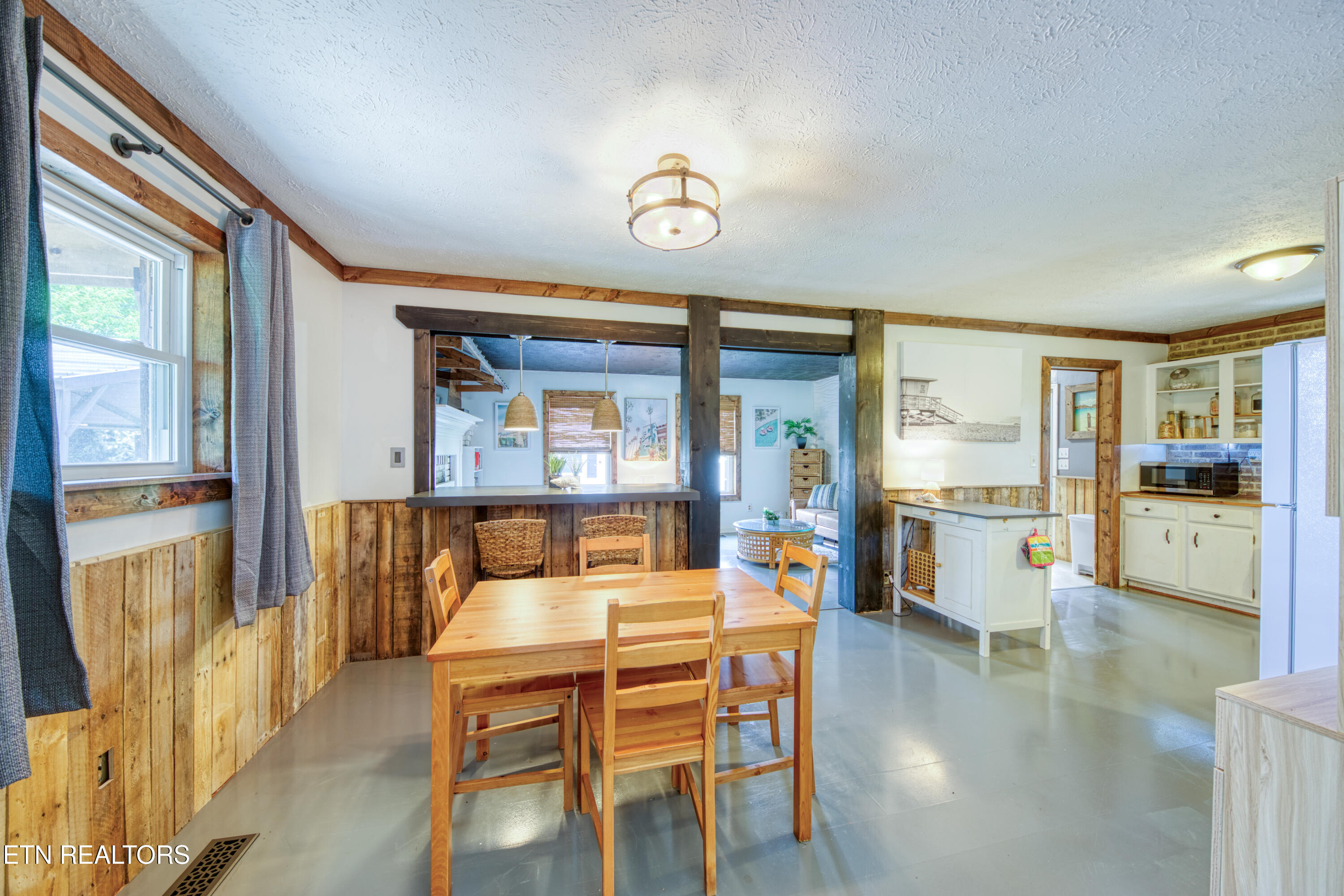 2713 W Highway 11e Strawberry Plains TN 37871
