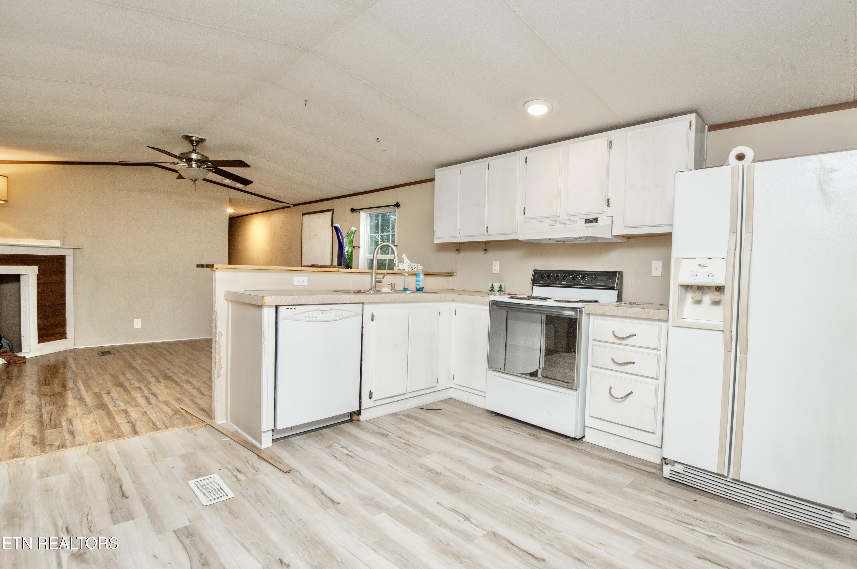 3690 Loudon Ridge Road Lenoir City TN 37771