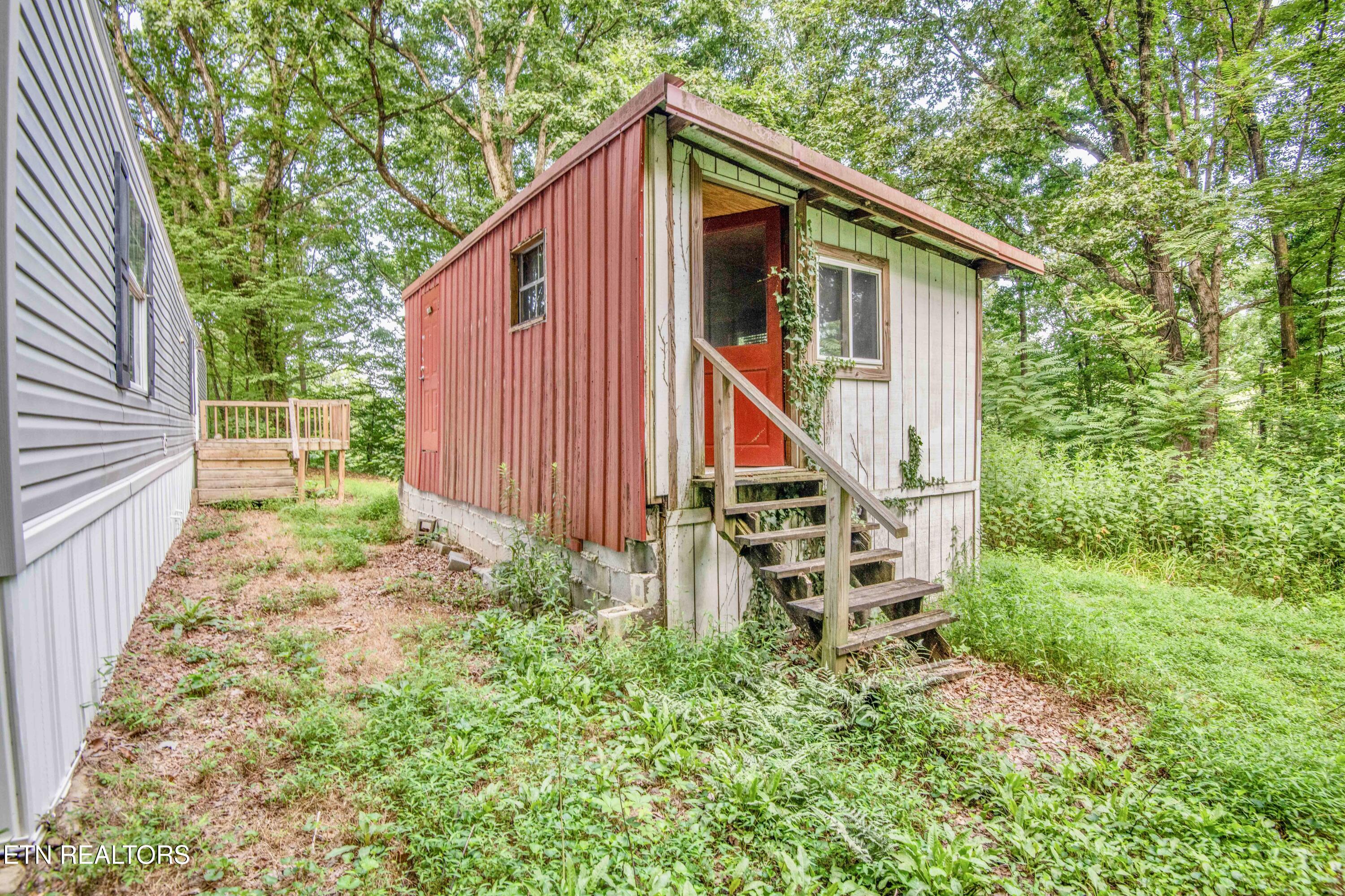 3690 Loudon Ridge Road Lenoir City TN 37771