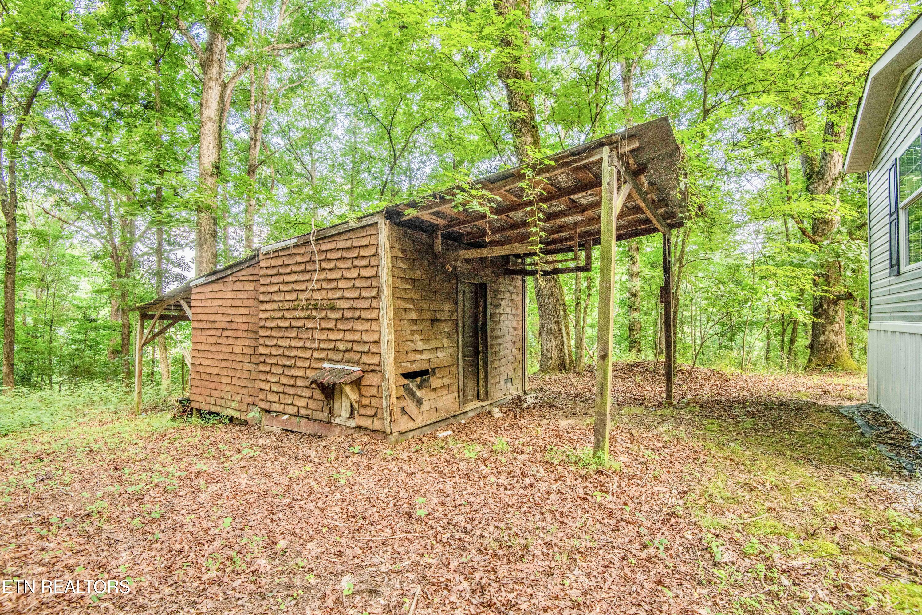 3690 Loudon Ridge Road Lenoir City TN 37771