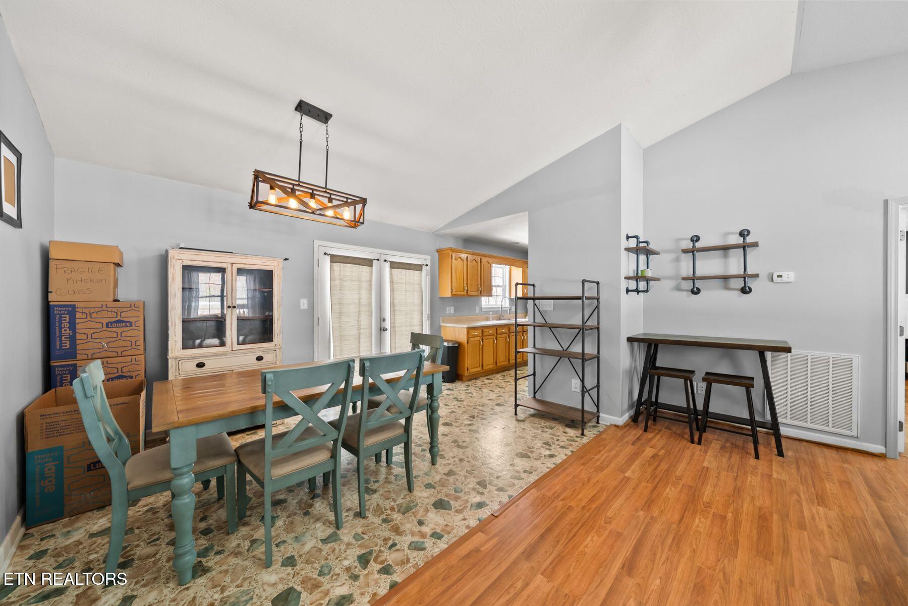 1365 Pilgrim Drive Grimsley TN 38565