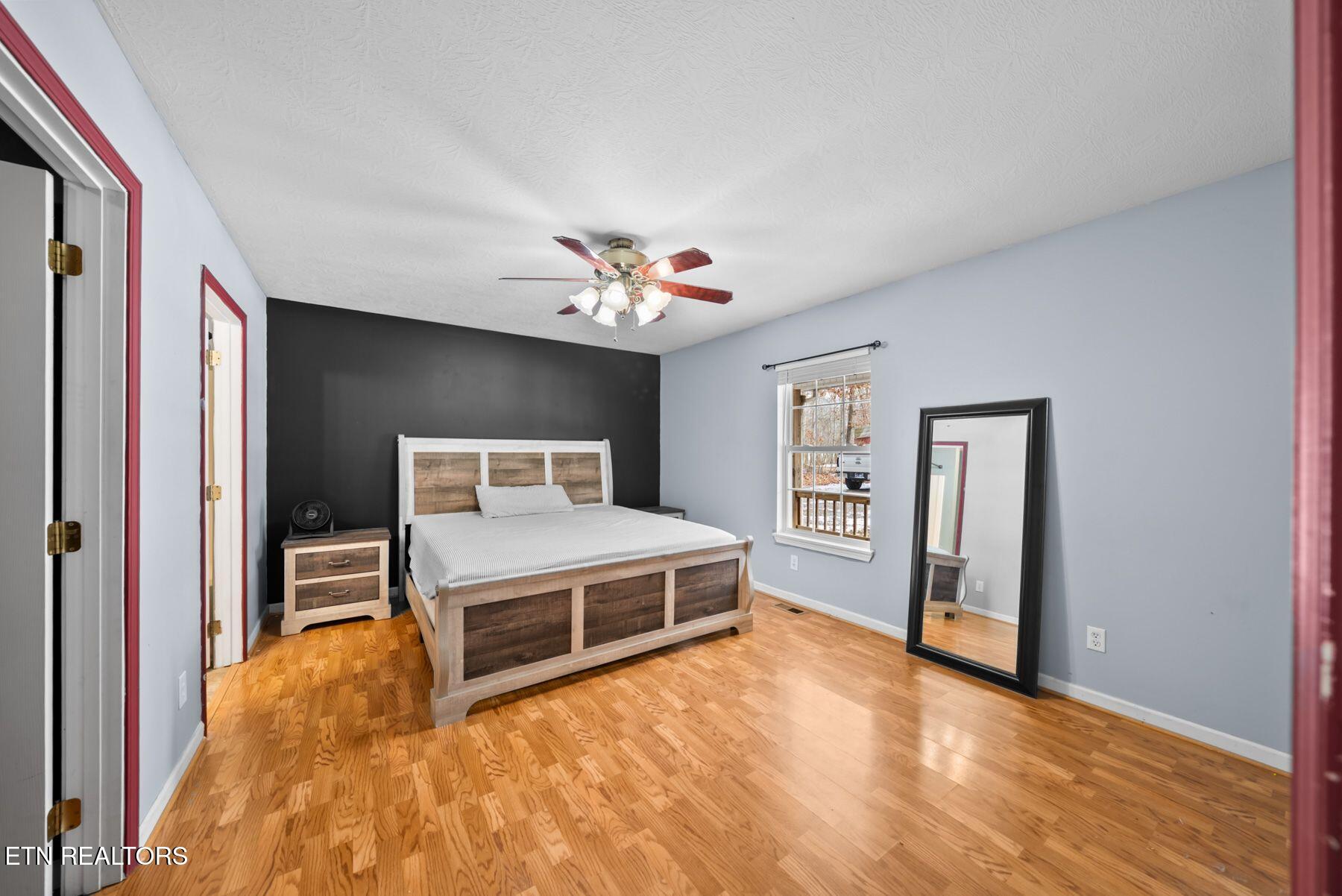 1365 Pilgrim Drive Grimsley TN 38565