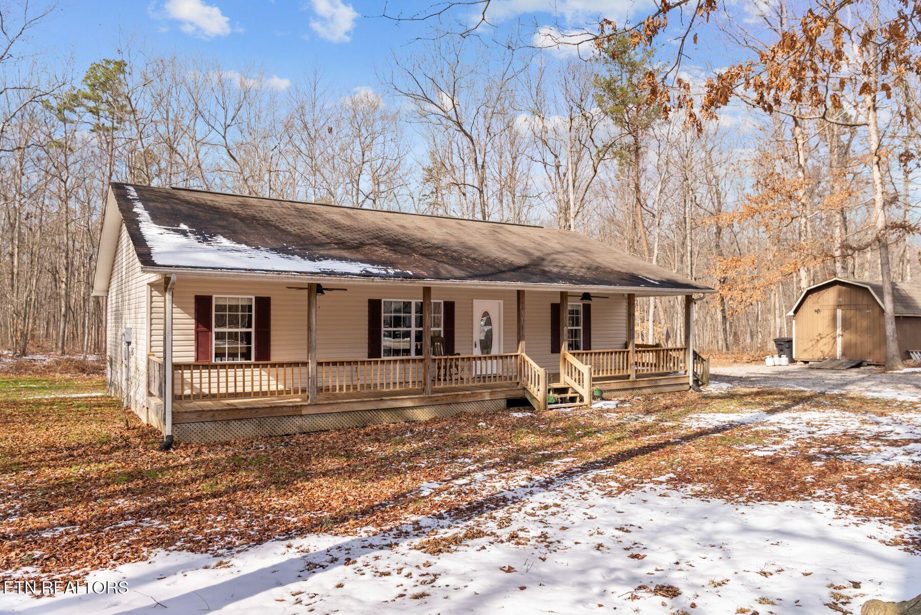 1365 Pilgrim Drive Grimsley TN 38565