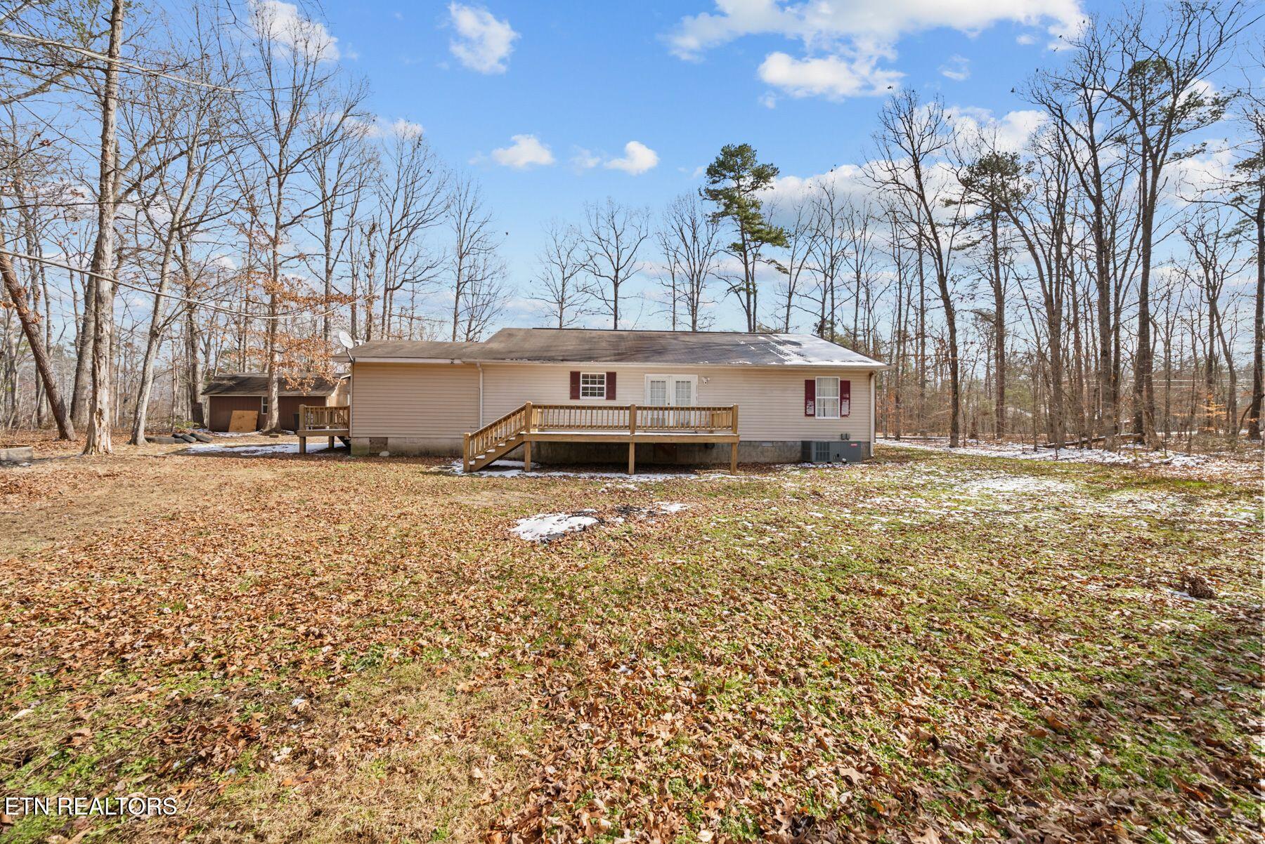 1365 Pilgrim Drive Grimsley TN 38565