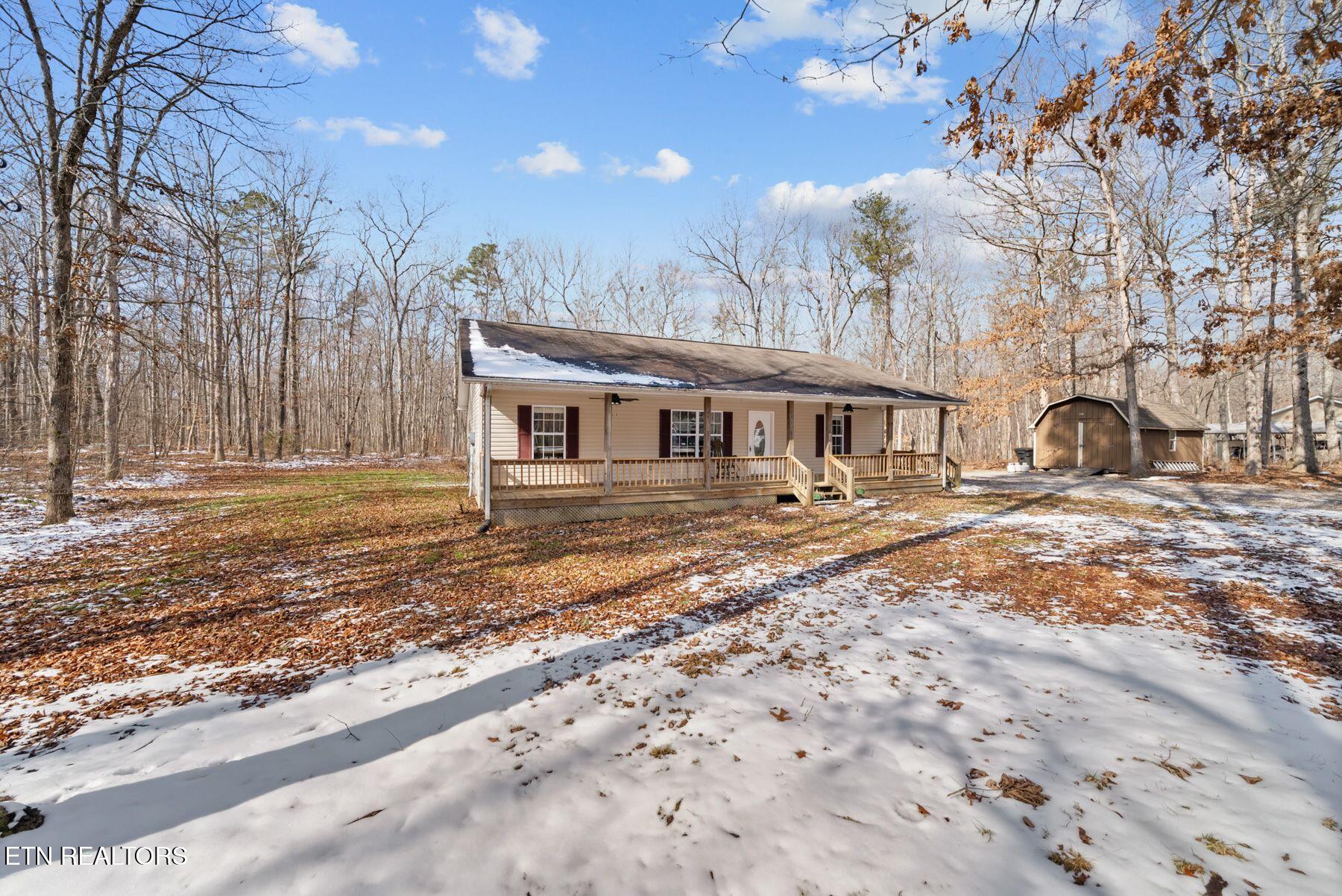 1365 Pilgrim Drive Grimsley TN 38565