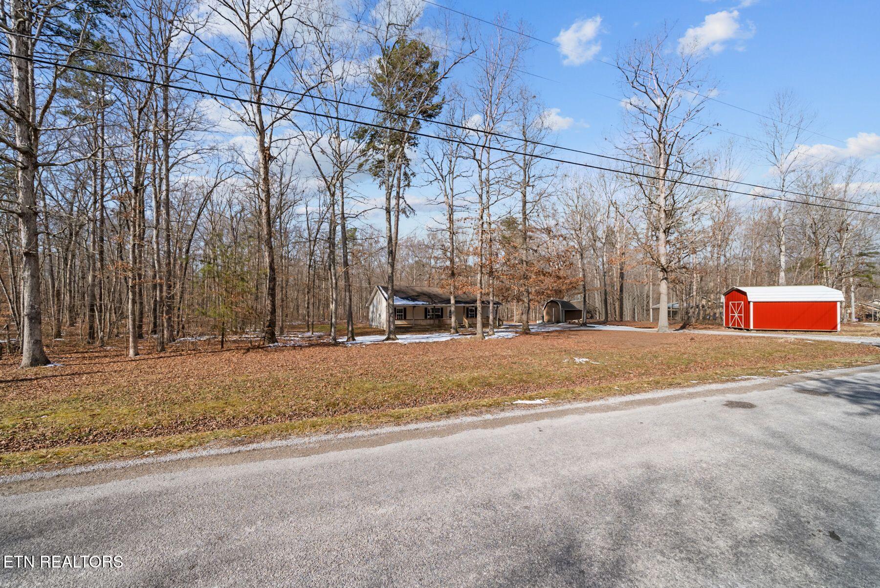 1365 Pilgrim Drive Grimsley TN 38565