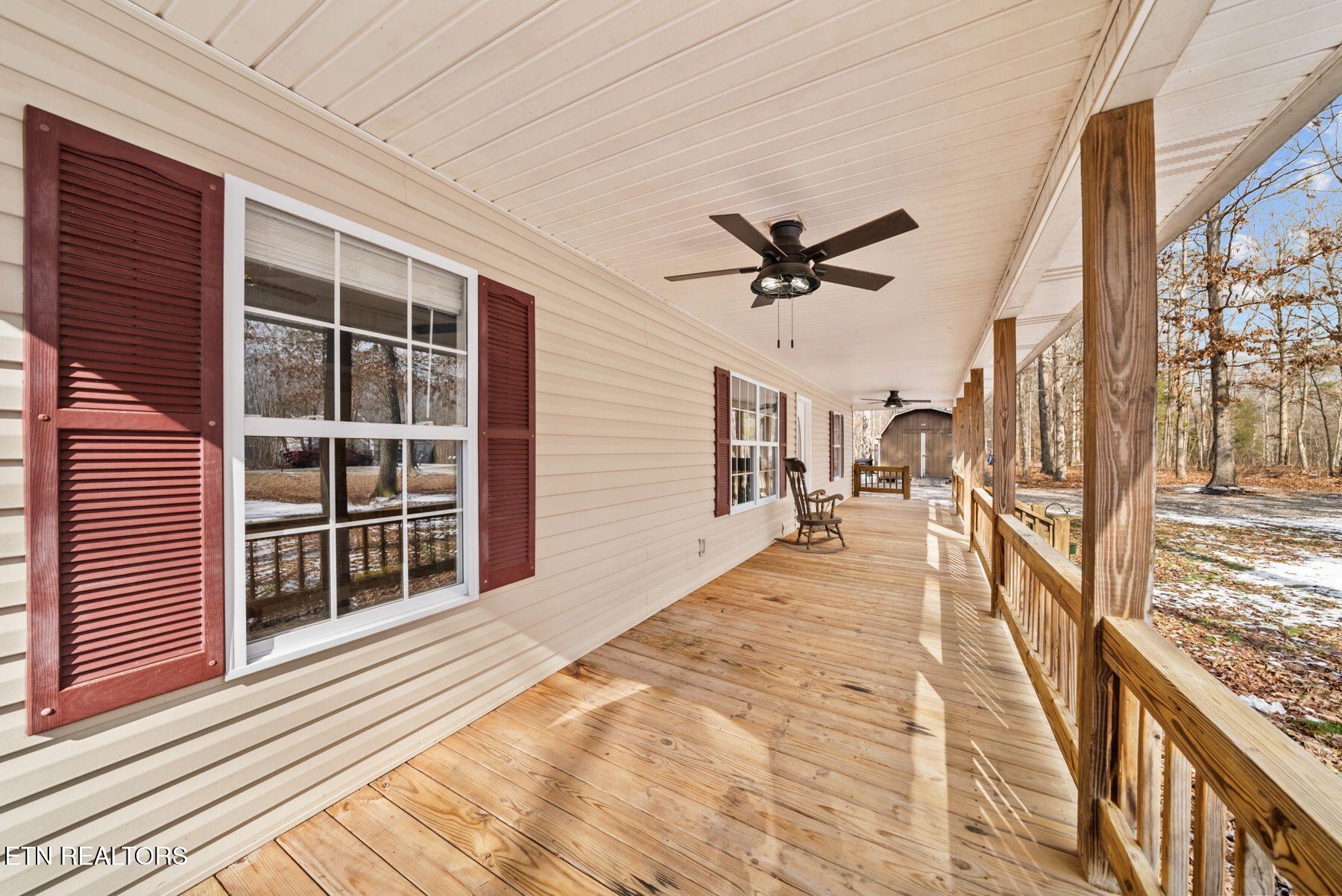 1365 Pilgrim Drive Grimsley TN 38565