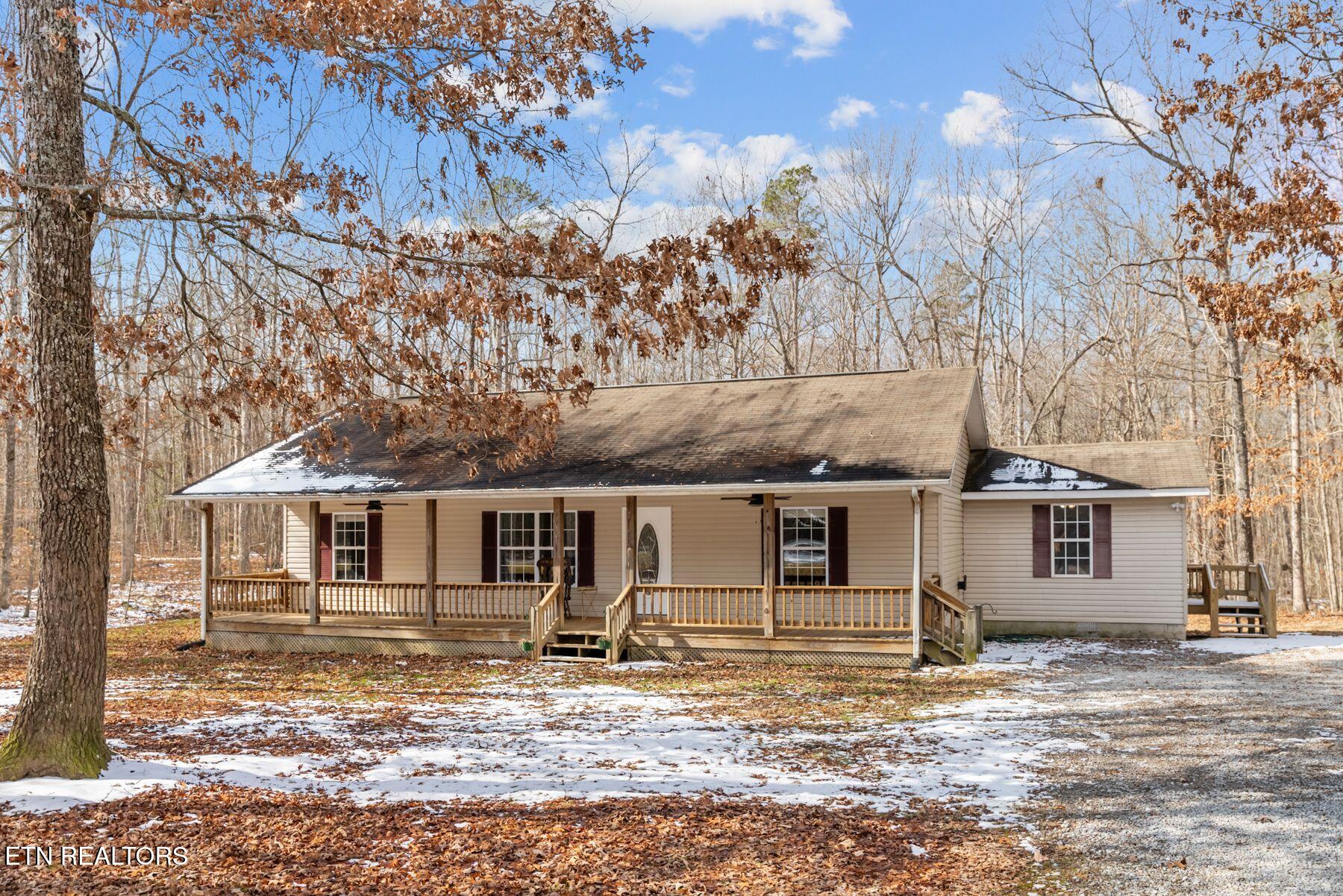 1365 Pilgrim Drive Grimsley TN 38565