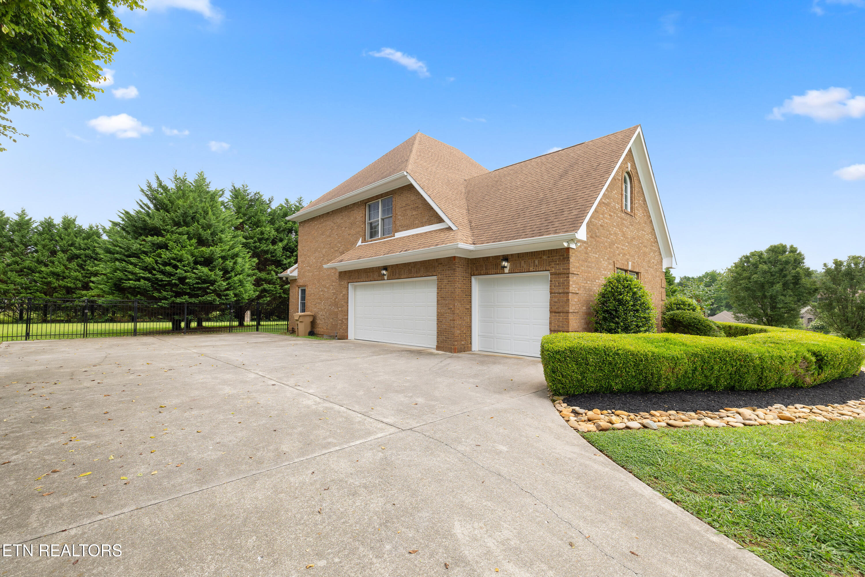 3746 Jackson Bend Drive Louisville TN 37777