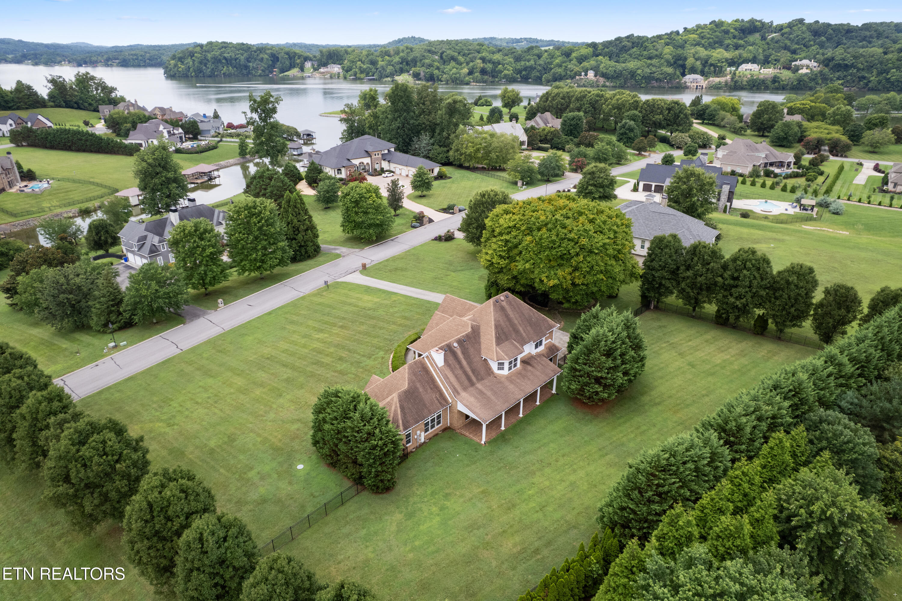 3746 Jackson Bend Drive Louisville TN 37777