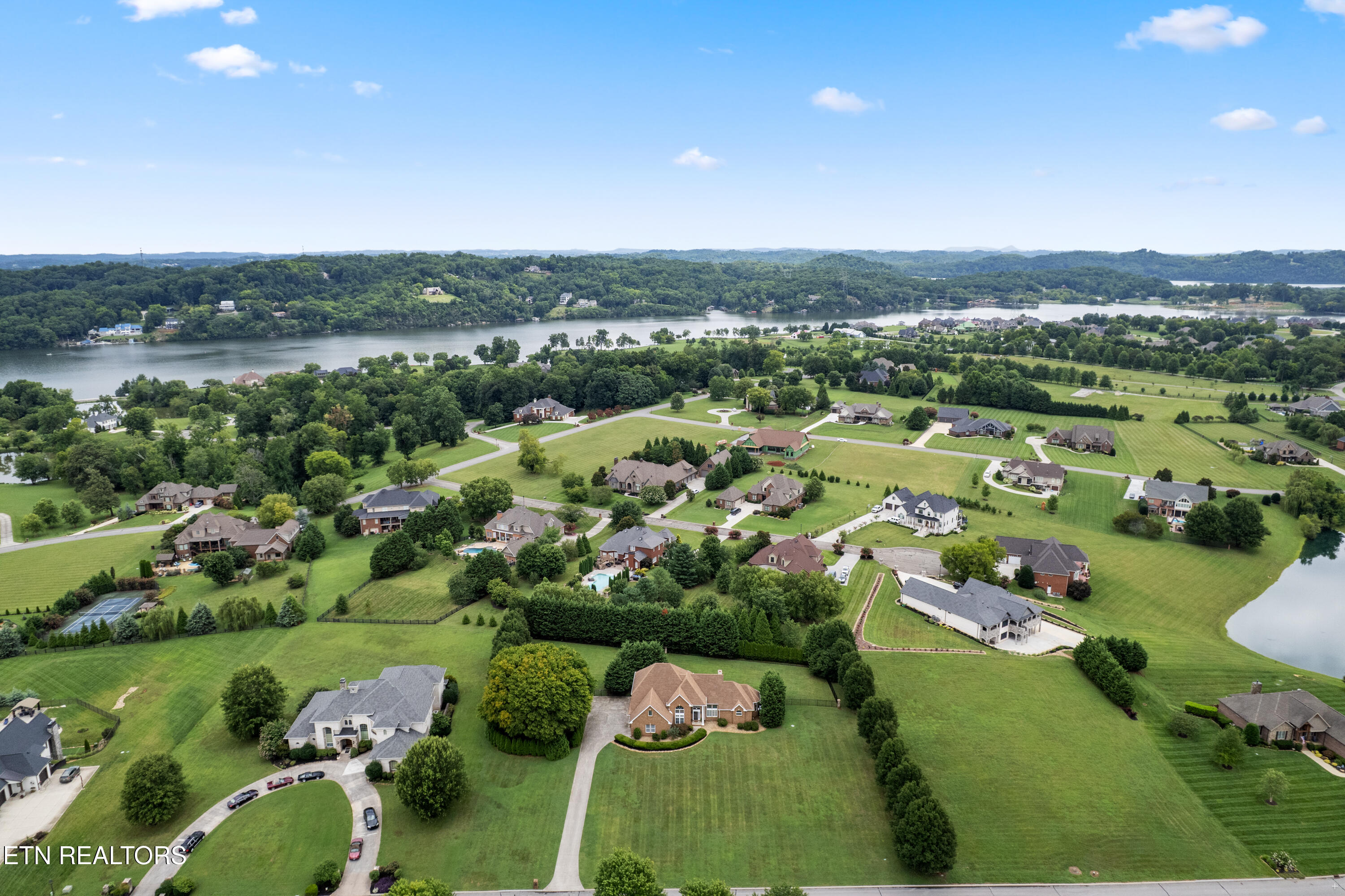3746 Jackson Bend Drive Louisville TN 37777