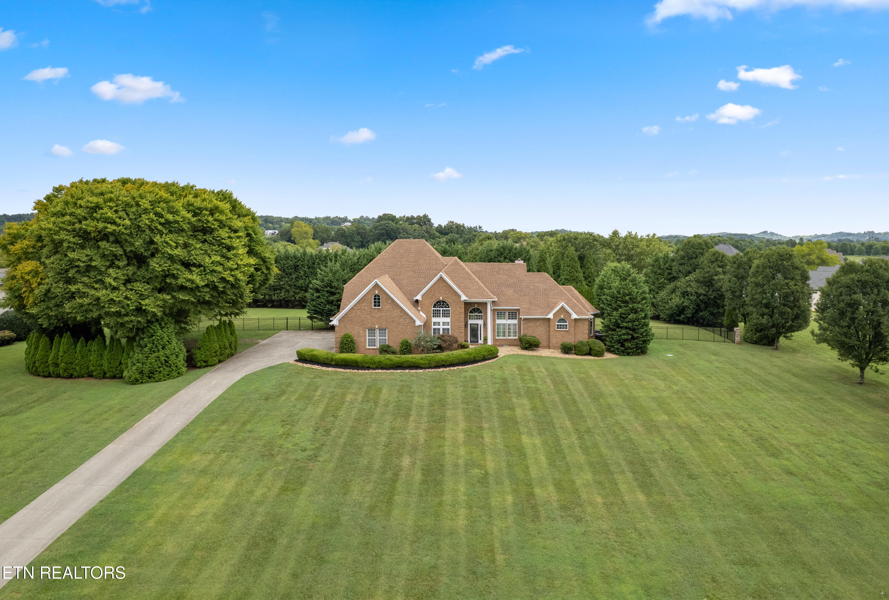 3746 Jackson Bend Drive Louisville TN 37777