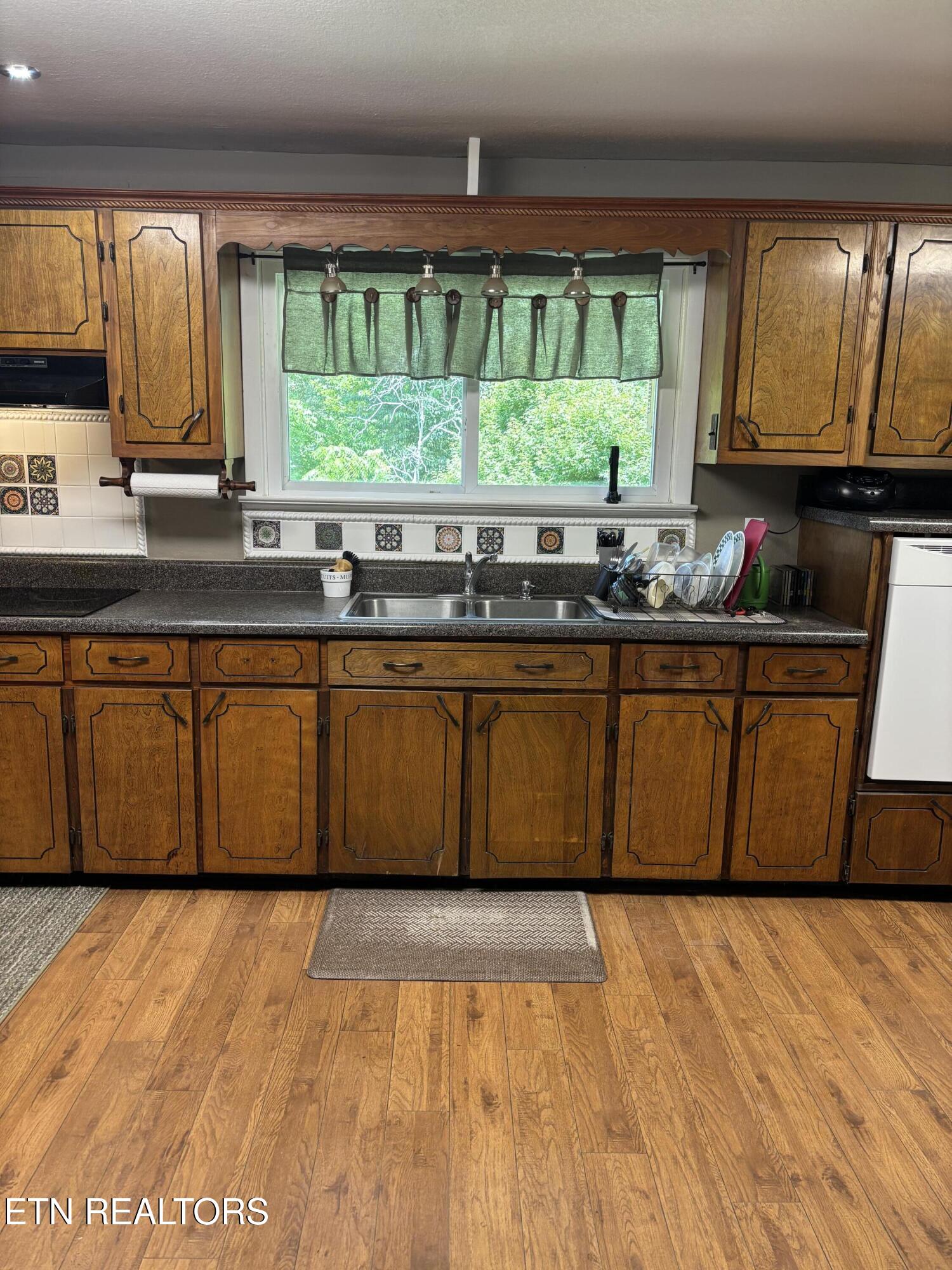 975 Lawson Road Crossville TN 38571