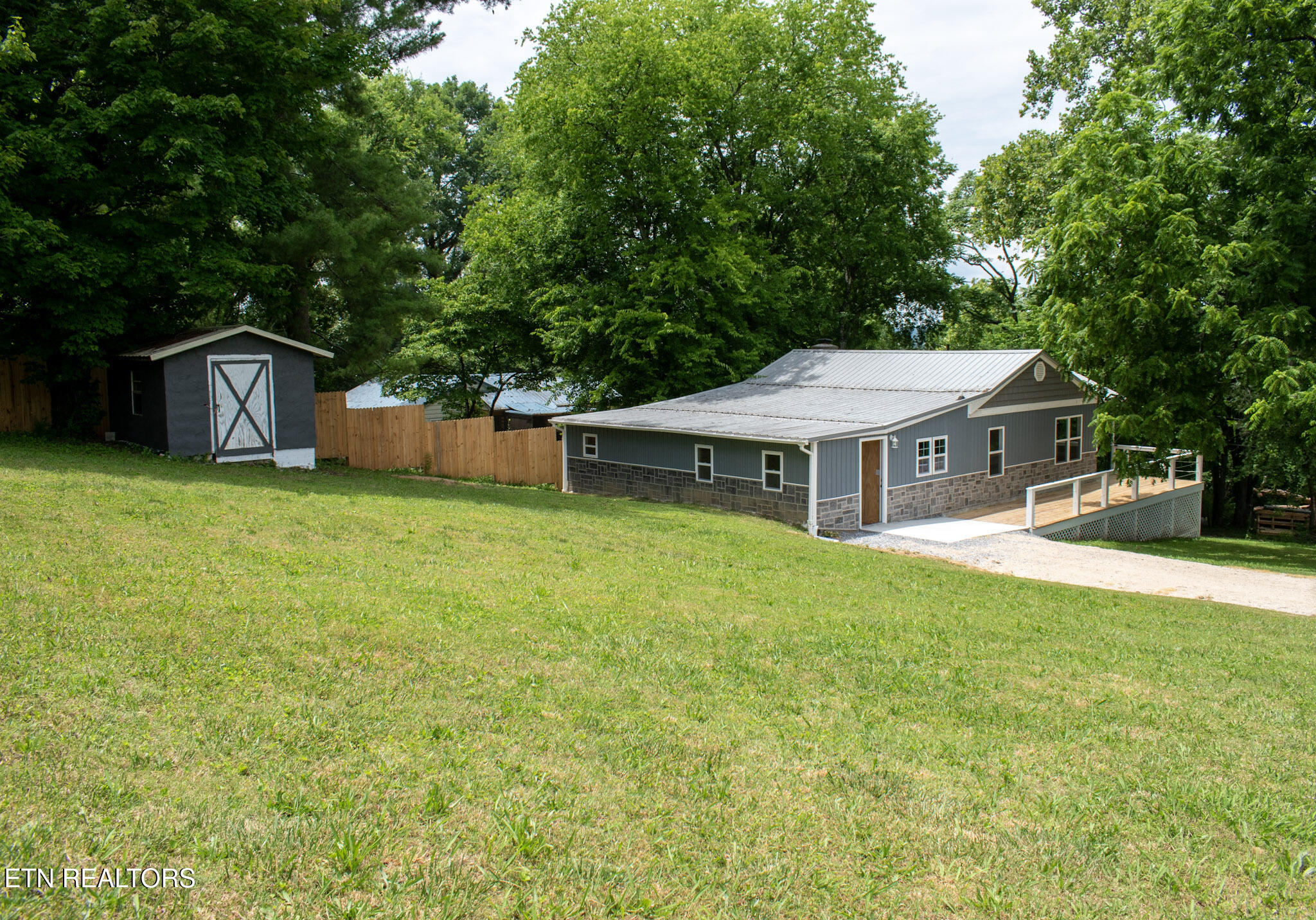 305 Augusta Avenue Maryville TN 37804