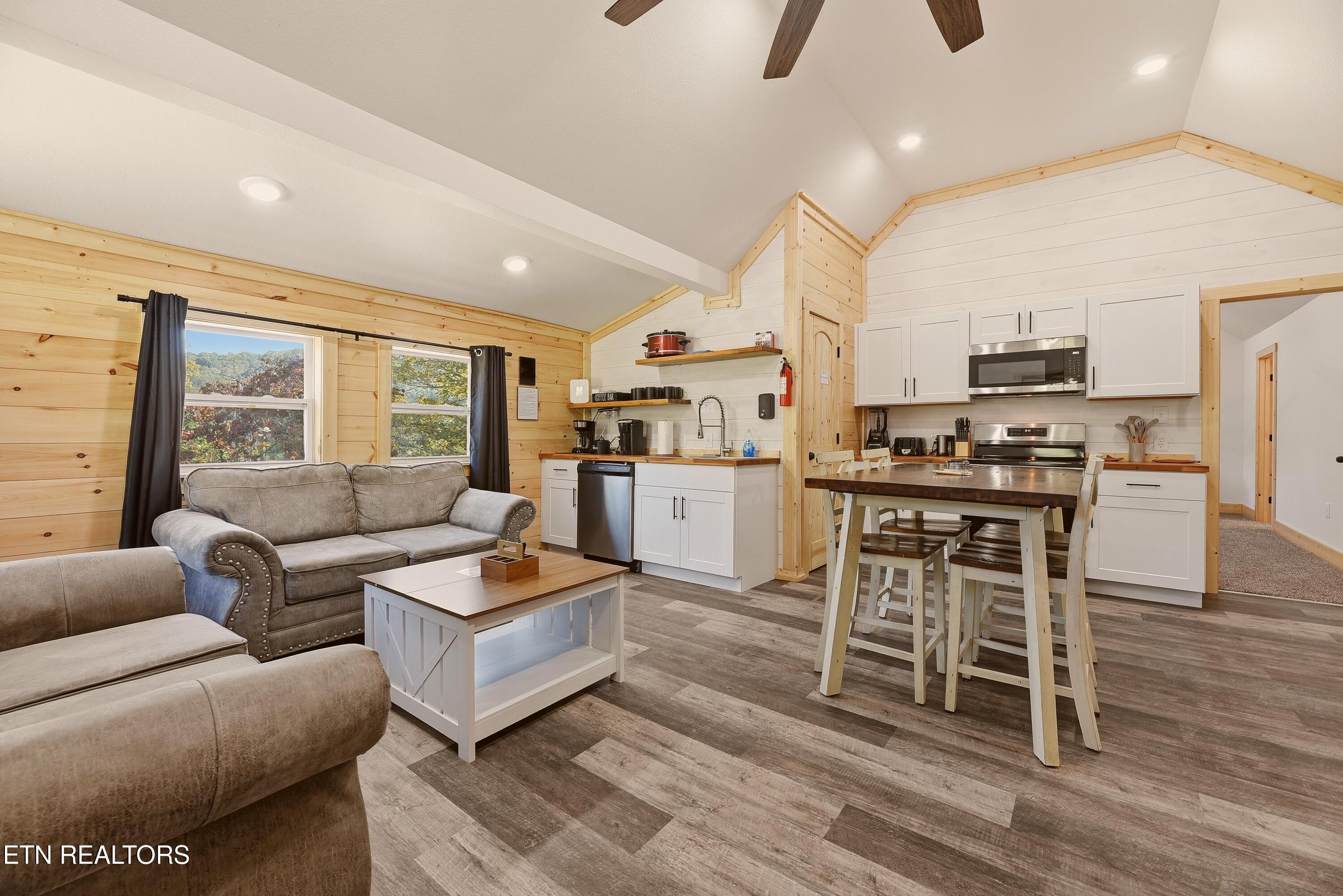 215 Longfield Road Rocky Top TN 37769