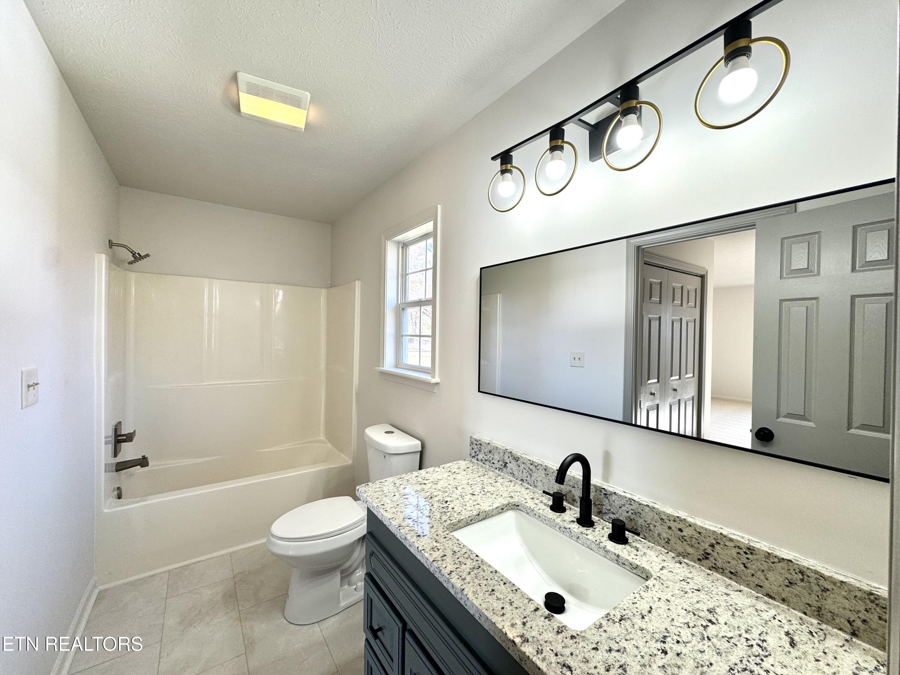 1748 Butterfly Court Whitesburg TN 37891