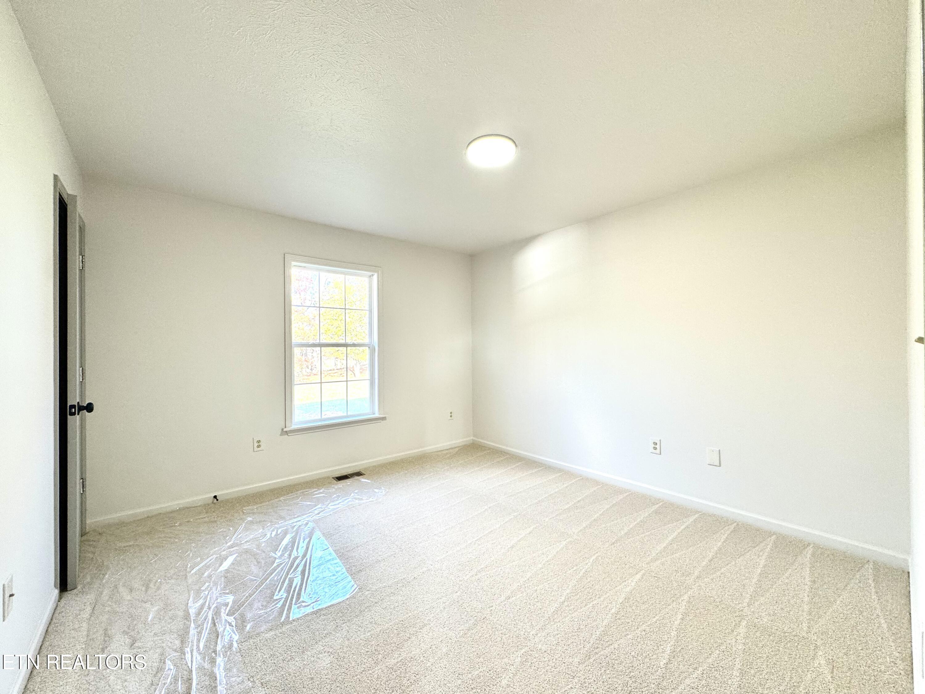 1748 Butterfly Court Whitesburg TN 37891