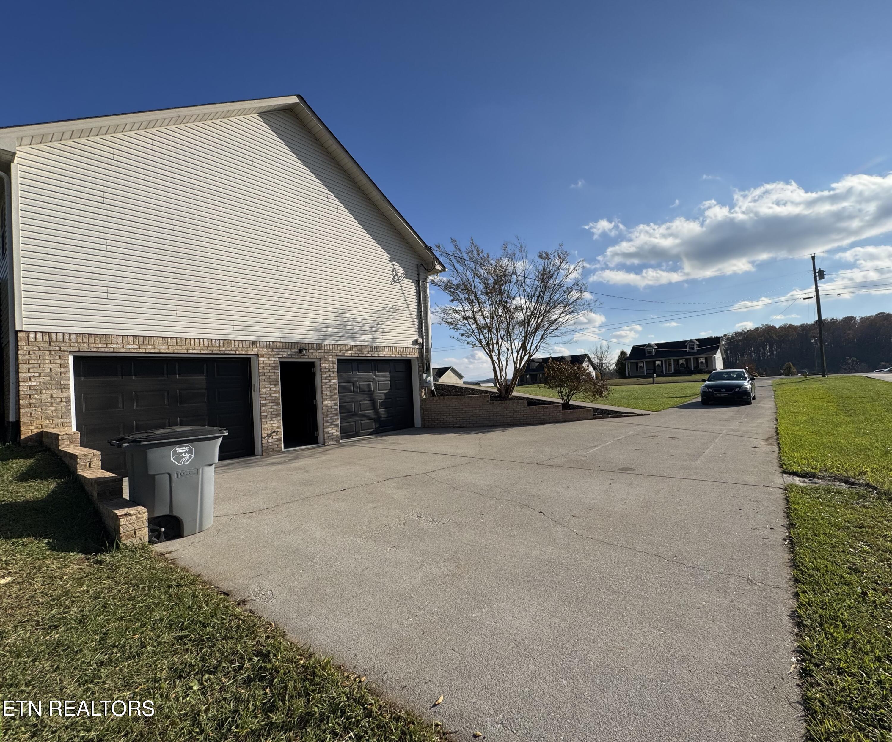 1748 Butterfly Court Whitesburg TN 37891