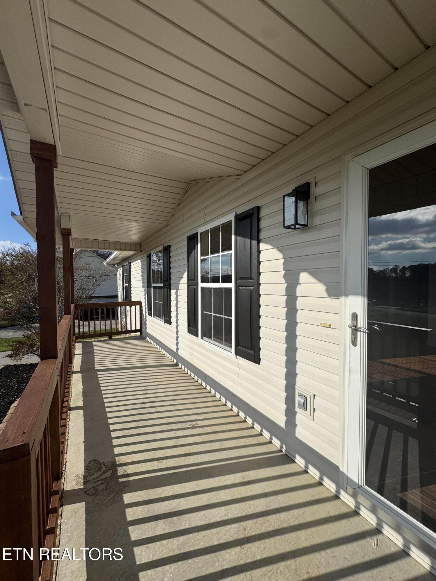 1748 Butterfly Court Whitesburg TN 37891