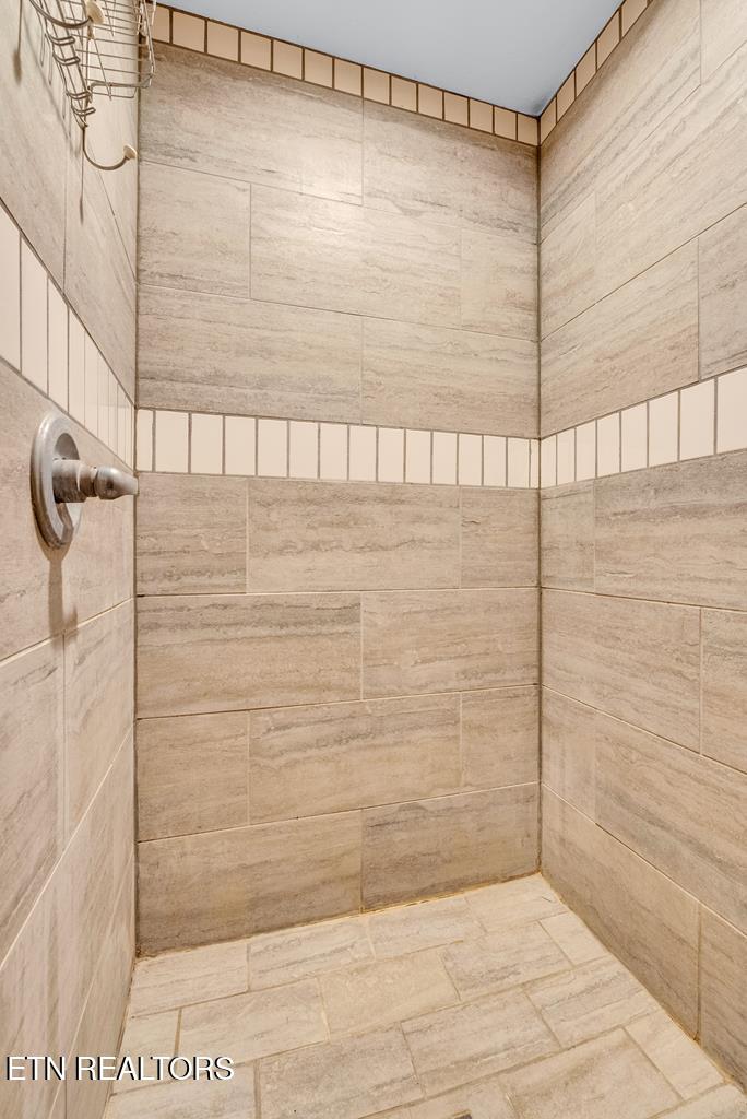3631 Louisville Road Louisville TN 37777